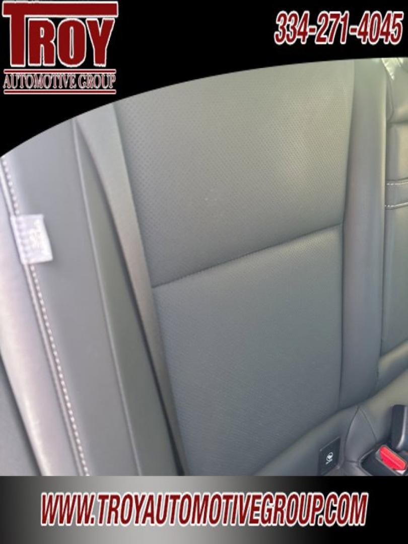 2014 Gray Pearl /Black Lexus IS 250 (JTHCF1D22E5) with an 2.5L V6 DOHC 24V VVT-i engine, Automatic transmission, located at 6812 Atlanta Hwy, Montgomery, AL, 36117, (334) 271-4045, 32.382118, -86.178673 - Navigation!!- Photo#19