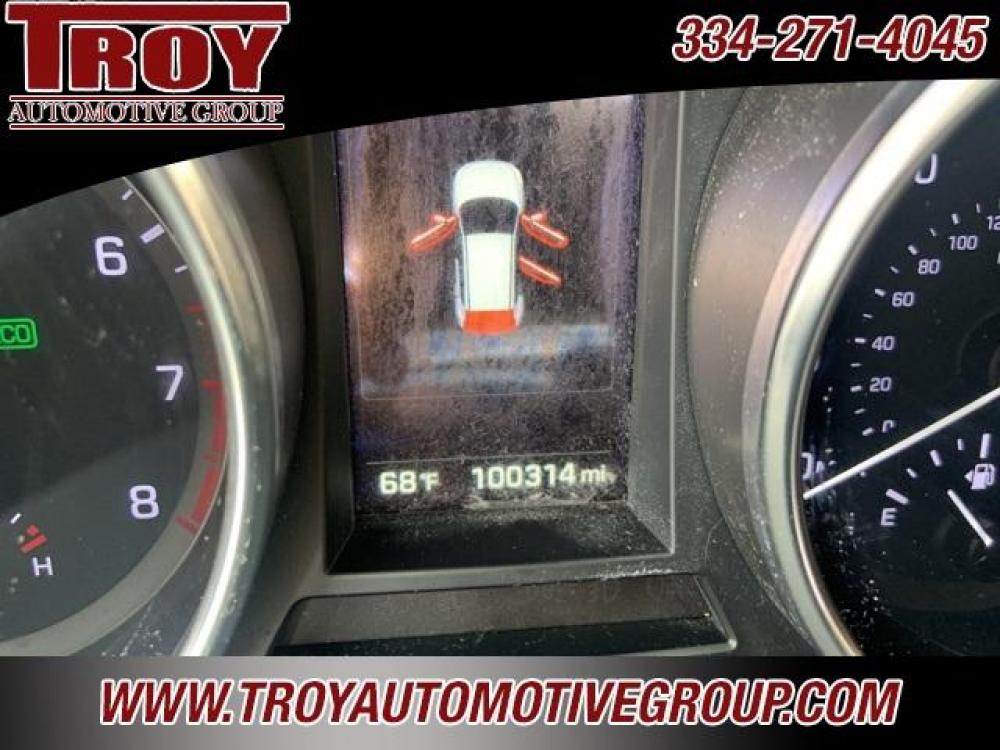 2017 Circuit Silver /Gray Hyundai Santa Fe Limited (KM8SN4HF0HU) with an 3.3L V6 DGI DOHC 24V engine, Automatic transmission, located at 6812 Atlanta Hwy, Montgomery, AL, 36117, (334) 271-4045, 32.382118, -86.178673 - Photo #37