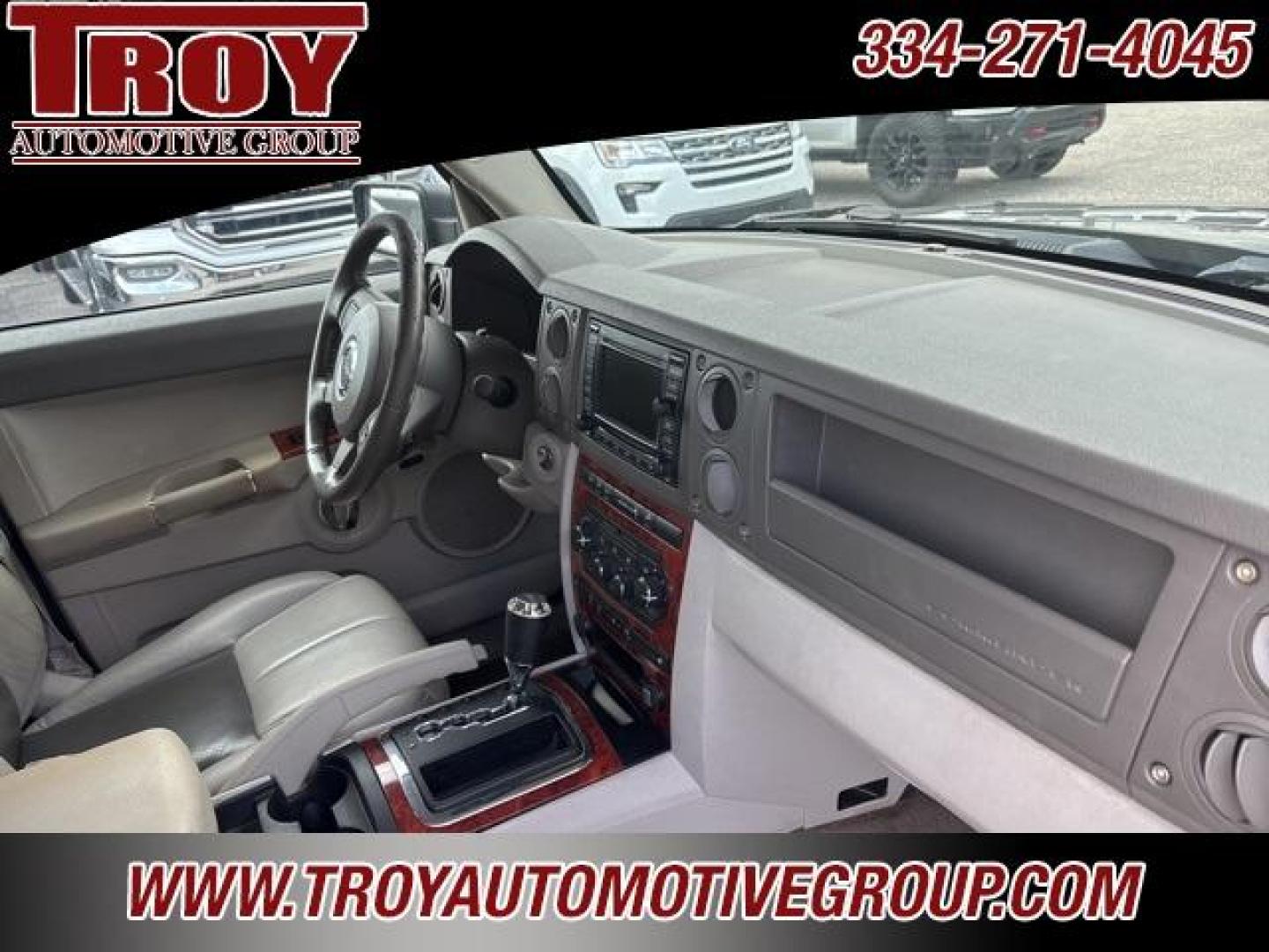 2006 Dark Khaki Pearlcoat /Khaki Jeep Commander Limited (1J8HH58266C) with an HEMI 5.7L V8 Multi Displacement engine, Automatic transmission, located at 6812 Atlanta Hwy, Montgomery, AL, 36117, (334) 271-4045, 32.382118, -86.178673 - Dark Khaki Pearlcoat 2006 Jeep Commander Limited RWD HEMI 5.7L V8 Multi Displacement 5-Speed Automatic<br><br>Financing Available---Top Value for Trades. - Photo#31