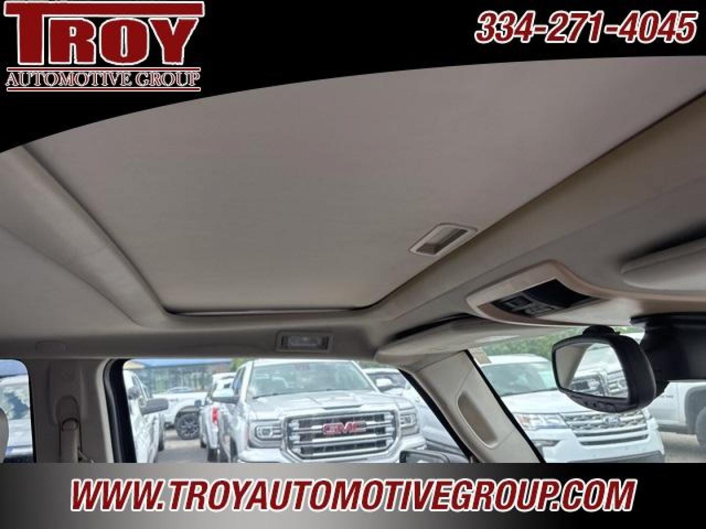 2006 Dark Khaki Pearlcoat /Khaki Jeep Commander Limited (1J8HH58266C) with an HEMI 5.7L V8 Multi Displacement engine, Automatic transmission, located at 6812 Atlanta Hwy, Montgomery, AL, 36117, (334) 271-4045, 32.382118, -86.178673 - Dark Khaki Pearlcoat 2006 Jeep Commander Limited RWD HEMI 5.7L V8 Multi Displacement 5-Speed Automatic<br><br>Financing Available---Top Value for Trades. - Photo#33