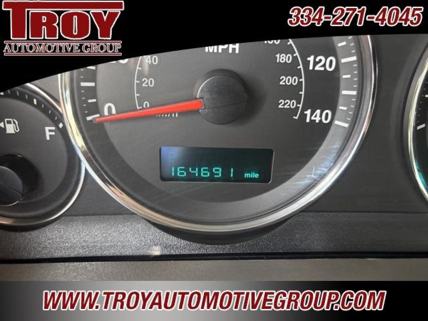 2006 Dark Khaki Pearlcoat /Khaki Jeep Commander Limited (1J8HH58266C) with an HEMI 5.7L V8 Multi Displacement engine, Automatic transmission, located at 6812 Atlanta Hwy, Montgomery, AL, 36117, (334) 271-4045, 32.382118, -86.178673 - Dark Khaki Pearlcoat 2006 Jeep Commander Limited RWD HEMI 5.7L V8 Multi Displacement 5-Speed Automatic<br><br>Financing Available---Top Value for Trades. - Photo#43