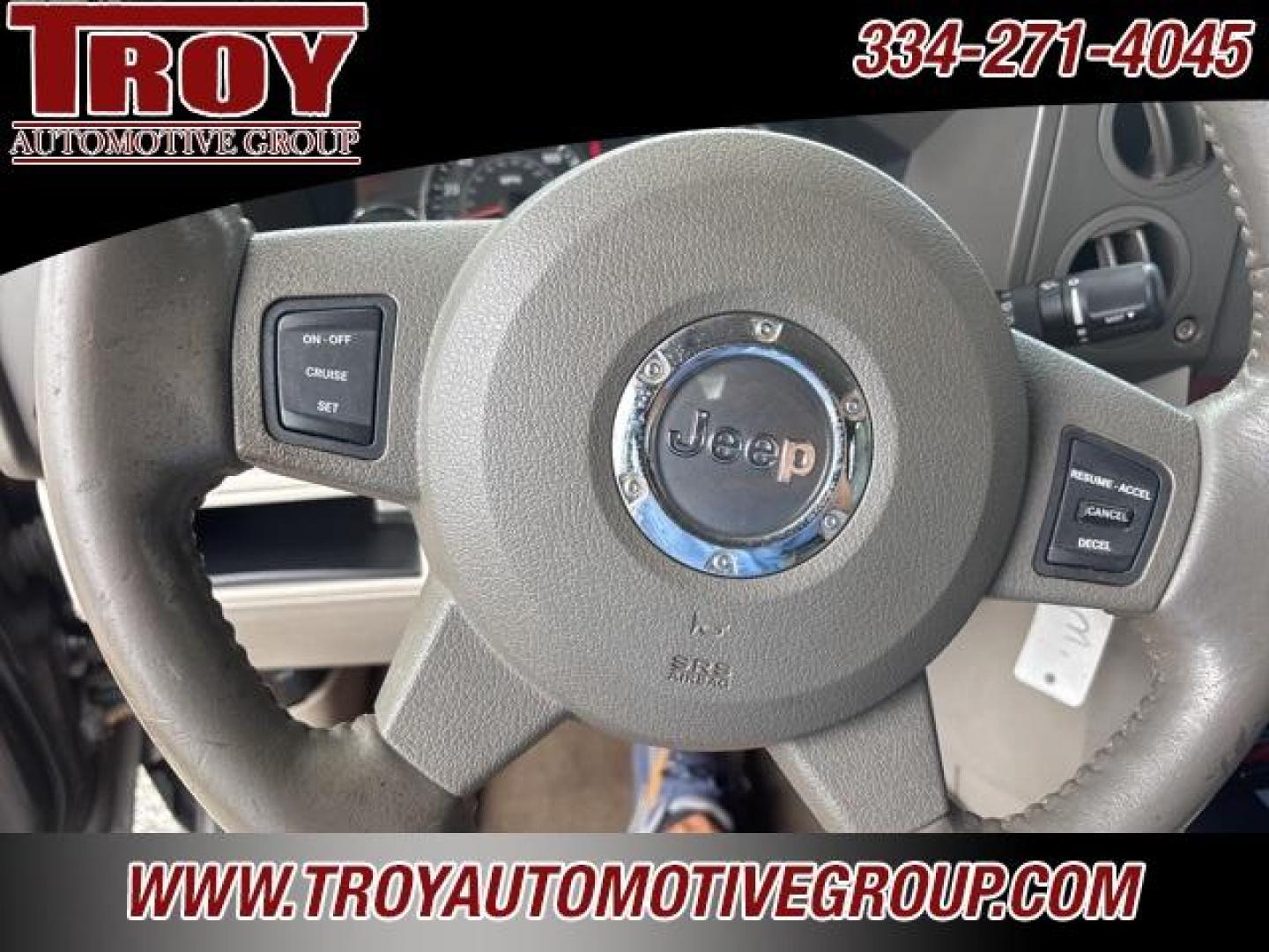 2006 Dark Khaki Pearlcoat /Khaki Jeep Commander Limited (1J8HH58266C) with an HEMI 5.7L V8 Multi Displacement engine, Automatic transmission, located at 6812 Atlanta Hwy, Montgomery, AL, 36117, (334) 271-4045, 32.382118, -86.178673 - Dark Khaki Pearlcoat 2006 Jeep Commander Limited RWD HEMI 5.7L V8 Multi Displacement 5-Speed Automatic<br><br>Financing Available---Top Value for Trades. - Photo#53