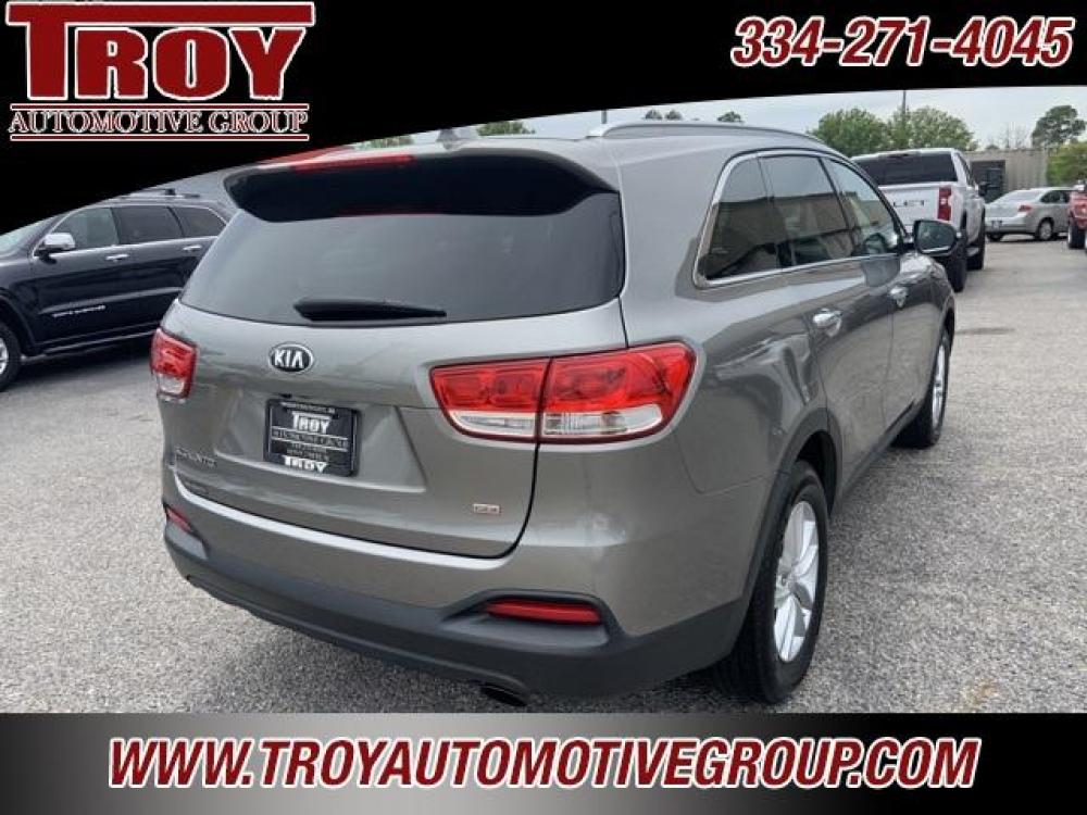 2018 Titanium Silver /Light Gray Kia Sorento LX (5XYPG4A39JG) with an 2.4L DOHC engine, Automatic transmission, located at 6812 Atlanta Hwy, Montgomery, AL, 36117, (334) 271-4045, 32.382118, -86.178673 - Ebony Black 2018 Kia Sorento LX FWD 2.4L DOHC 6-Speed Automatic with Sportmatic<br><br>Financing Available---Top Value for Trades.<br><br>21/28 City/Highway MPG<br><br><br>Awards:<br> * 2018 KBB.com 10 Most Affordable 3-Row Vehicles - Photo #9
