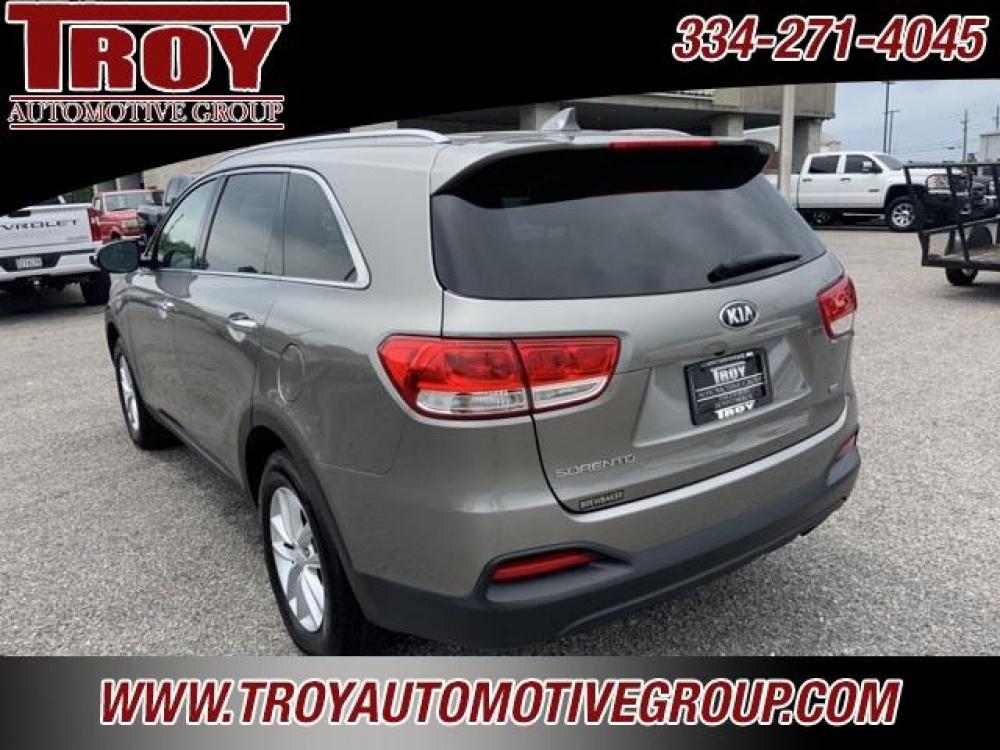 2018 Titanium Silver /Light Gray Kia Sorento LX (5XYPG4A39JG) with an 2.4L DOHC engine, Automatic transmission, located at 6812 Atlanta Hwy, Montgomery, AL, 36117, (334) 271-4045, 32.382118, -86.178673 - Ebony Black 2018 Kia Sorento LX FWD 2.4L DOHC 6-Speed Automatic with Sportmatic<br><br>Financing Available---Top Value for Trades.<br><br>21/28 City/Highway MPG<br><br><br>Awards:<br> * 2018 KBB.com 10 Most Affordable 3-Row Vehicles - Photo #11