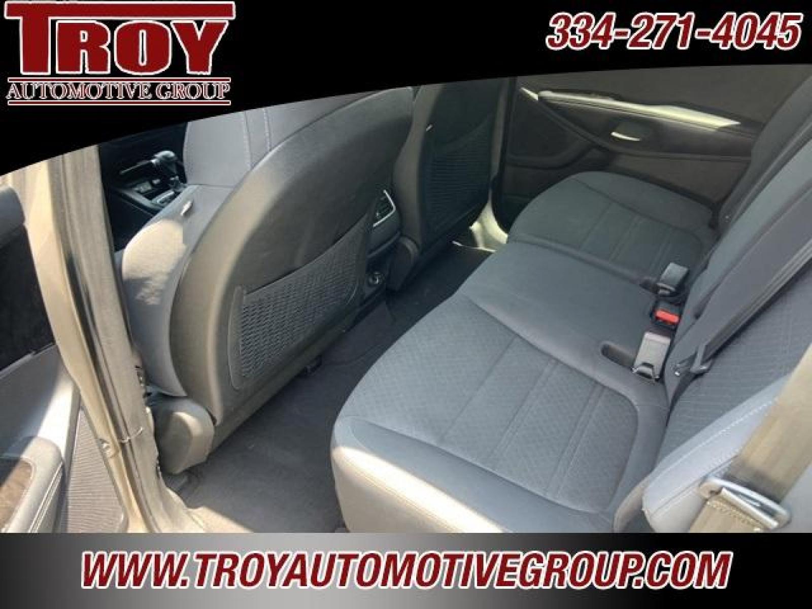 2018 Titanium Silver /Satin Black Kia Sorento LX (5XYPG4A39JG) with an 2.4L DOHC engine, Automatic transmission, located at 6812 Atlanta Hwy, Montgomery, AL, 36117, (334) 271-4045, 32.382118, -86.178673 - Titanium Silver 2018 Kia Sorento LX FWD 2.4L DOHC 6-Speed Automatic with Sportmatic<br><br>Financing Available---Top Value for Trades.<br><br>21/28 City/Highway MPG<br><br><br>Awards:<br> * 2018 KBB.com 10 Most Affordable 3-Row Vehicles - Photo #27