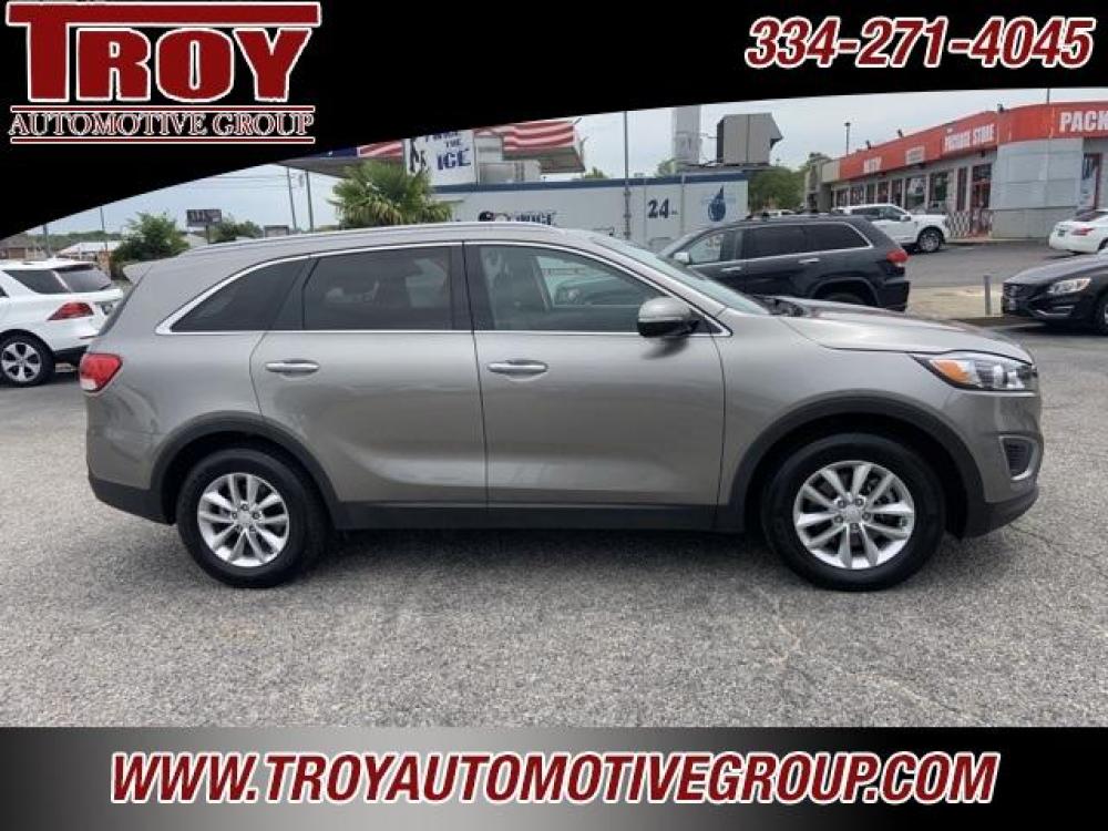 2018 Titanium Silver /Light Gray Kia Sorento LX (5XYPG4A39JG) with an 2.4L DOHC engine, Automatic transmission, located at 6812 Atlanta Hwy, Montgomery, AL, 36117, (334) 271-4045, 32.382118, -86.178673 - Ebony Black 2018 Kia Sorento LX FWD 2.4L DOHC 6-Speed Automatic with Sportmatic<br><br>Financing Available---Top Value for Trades.<br><br>21/28 City/Highway MPG<br><br><br>Awards:<br> * 2018 KBB.com 10 Most Affordable 3-Row Vehicles - Photo #7