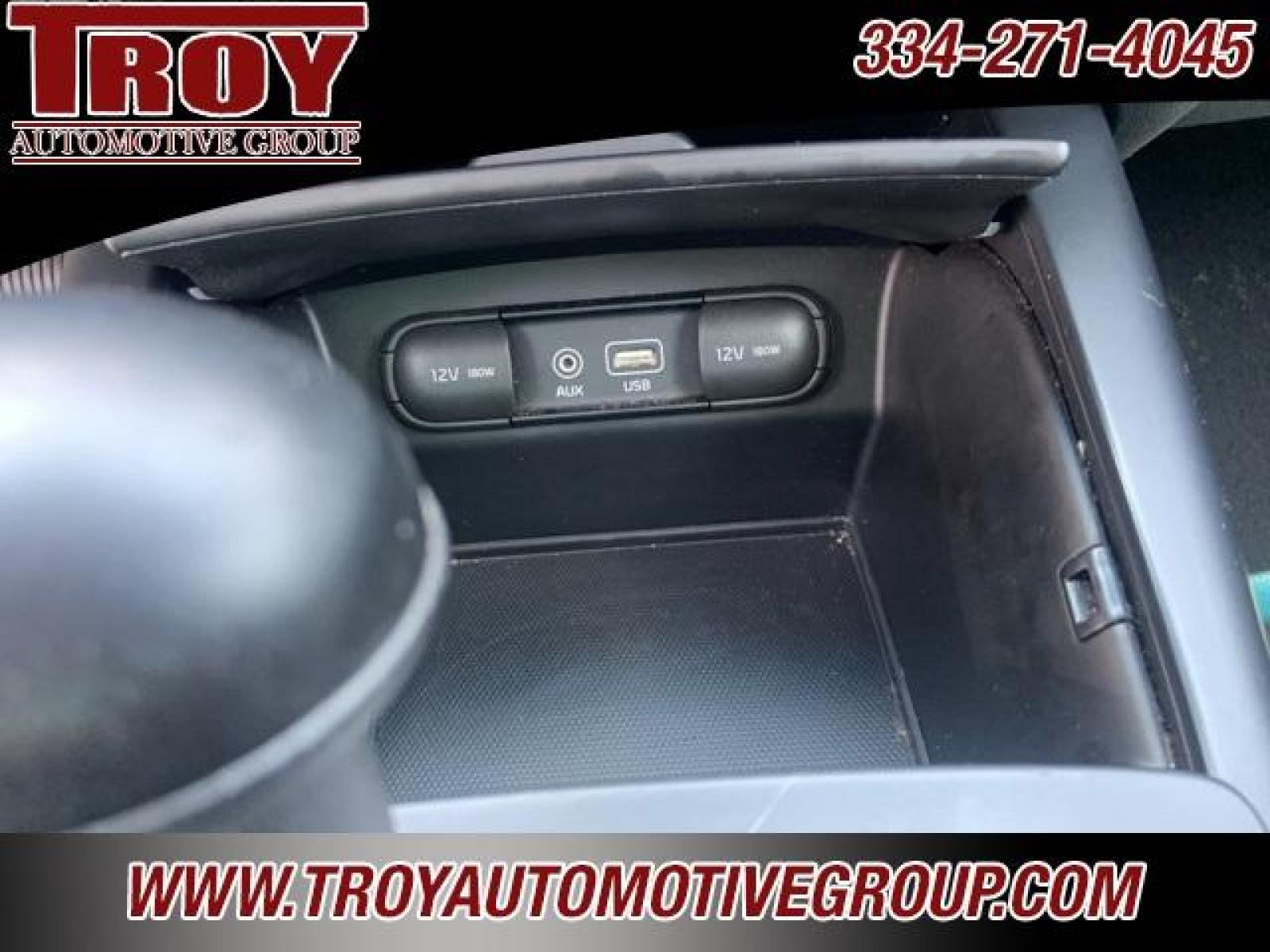 2018 Titanium Silver /Satin Black Kia Sorento LX (5XYPG4A39JG) with an 2.4L DOHC engine, Automatic transmission, located at 6812 Atlanta Hwy, Montgomery, AL, 36117, (334) 271-4045, 32.382118, -86.178673 - Titanium Silver 2018 Kia Sorento LX FWD 2.4L DOHC 6-Speed Automatic with Sportmatic<br><br>Financing Available---Top Value for Trades.<br><br>21/28 City/Highway MPG<br><br><br>Awards:<br> * 2018 KBB.com 10 Most Affordable 3-Row Vehicles - Photo #41