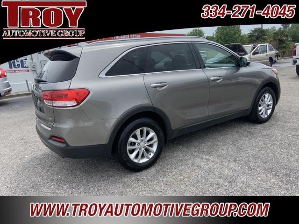 2018 Titanium Silver /Light Gray Kia Sorento LX (5XYPG4A39JG) with an 2.4L DOHC engine, Automatic transmission, located at 6812 Atlanta Hwy, Montgomery, AL, 36117, (334) 271-4045, 32.382118, -86.178673 - Ebony Black 2018 Kia Sorento LX FWD 2.4L DOHC 6-Speed Automatic with Sportmatic<br><br>Financing Available---Top Value for Trades.<br><br>21/28 City/Highway MPG<br><br><br>Awards:<br> * 2018 KBB.com 10 Most Affordable 3-Row Vehicles - Photo #8