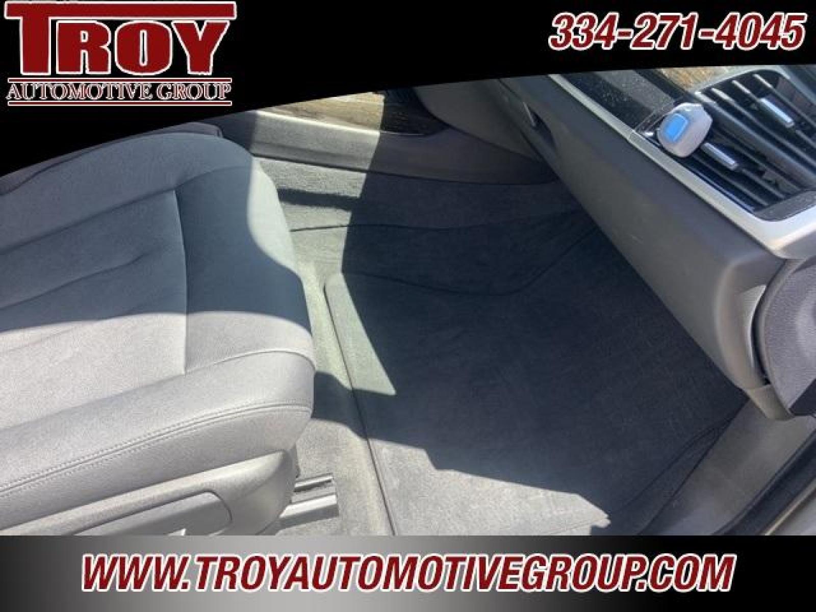 2018 Space Gray Metallic /Black BMW X5 sDrive35i (5UXKR2C55J0) with an 3.0L I6 DOHC 24V TwinPower Turbo engine, Automatic transmission, located at 6812 Atlanta Hwy, Montgomery, AL, 36117, (334) 271-4045, 32.382118, -86.178673 - Space Gray Metallic 2018 BMW X5 sDrive35i RWD 3.0L I6 DOHC 24V TwinPower Turbo 8-Speed Automatic<br><br>Financing Available---Top Value for Trades. - Photo #34