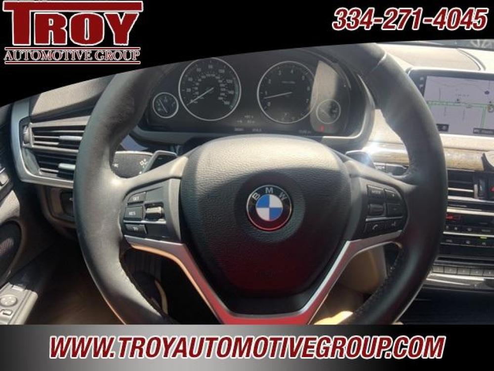 2018 Space Gray Metallic /Black BMW X5 sDrive35i (5UXKR2C55J0) with an 3.0L I6 DOHC 24V TwinPower Turbo engine, Automatic transmission, located at 6812 Atlanta Hwy, Montgomery, AL, 36117, (334) 271-4045, 32.382118, -86.178673 - Photo #44