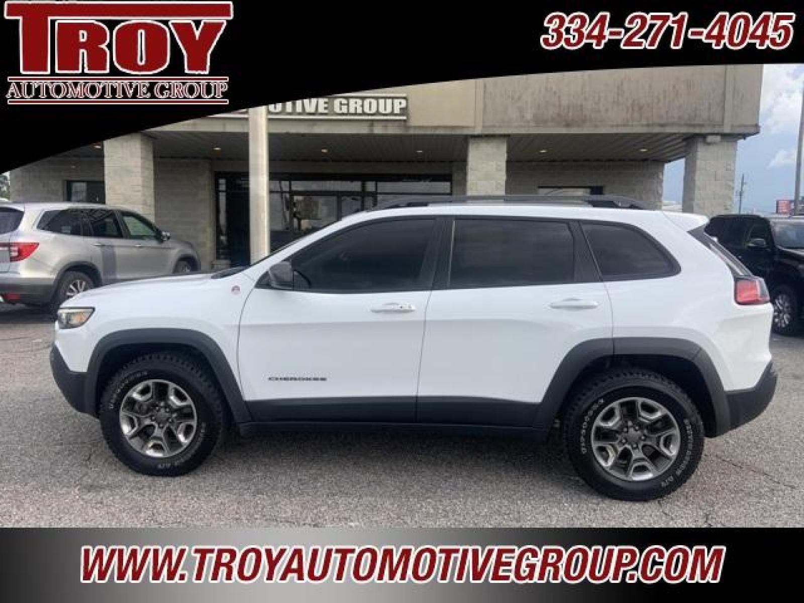 2019 Bright White Clearcoat /Black Jeep Cherokee Trailhawk (1C4PJMBXXKD) with an 3.2L V6 engine, Automatic transmission, located at 6812 Atlanta Hwy, Montgomery, AL, 36117, (334) 271-4045, 32.382118, -86.178673 - Bright White Clearcoat 2019 Jeep Cherokee Trailhawk 4WD 3.2L V6 9-Speed 948TE Automatic<br><br>Financing Available---Top Value for Trades. - Photo #15