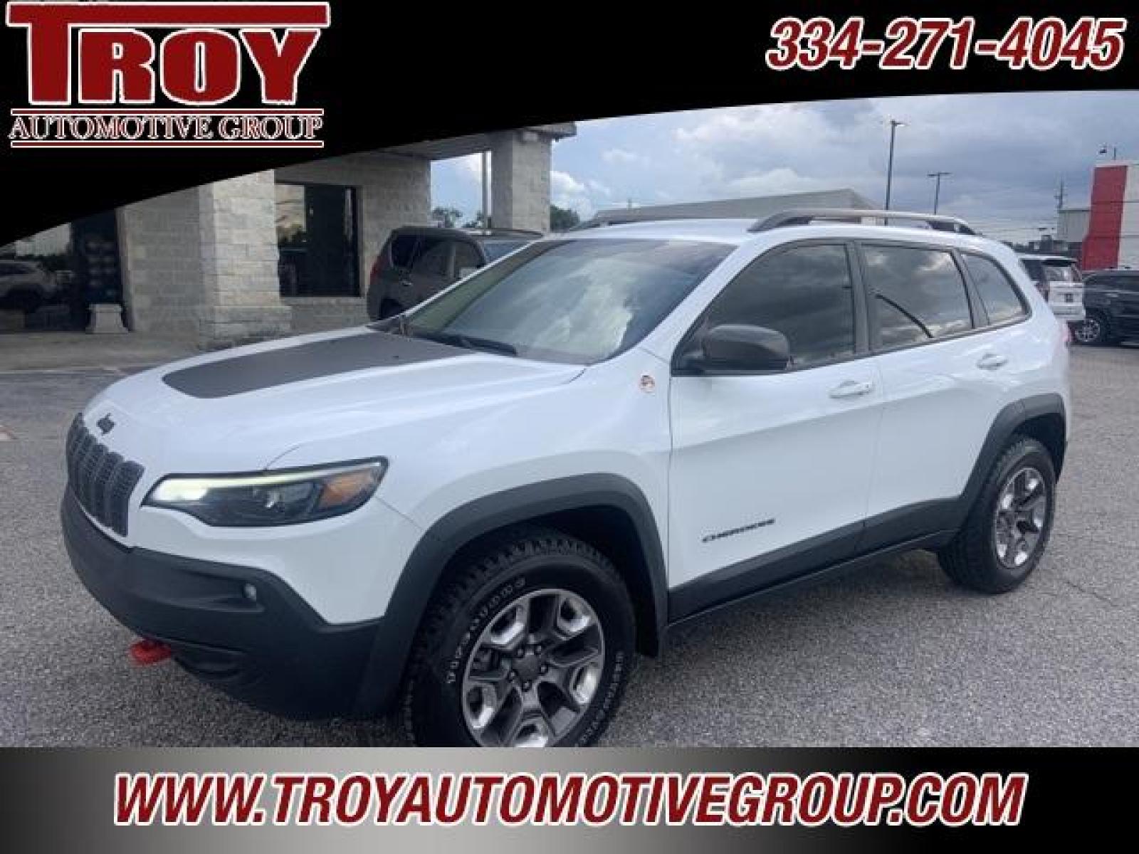 2019 Bright White Clearcoat /Black Jeep Cherokee Trailhawk (1C4PJMBXXKD) with an 3.2L V6 engine, Automatic transmission, located at 6812 Atlanta Hwy, Montgomery, AL, 36117, (334) 271-4045, 32.382118, -86.178673 - Photo #3