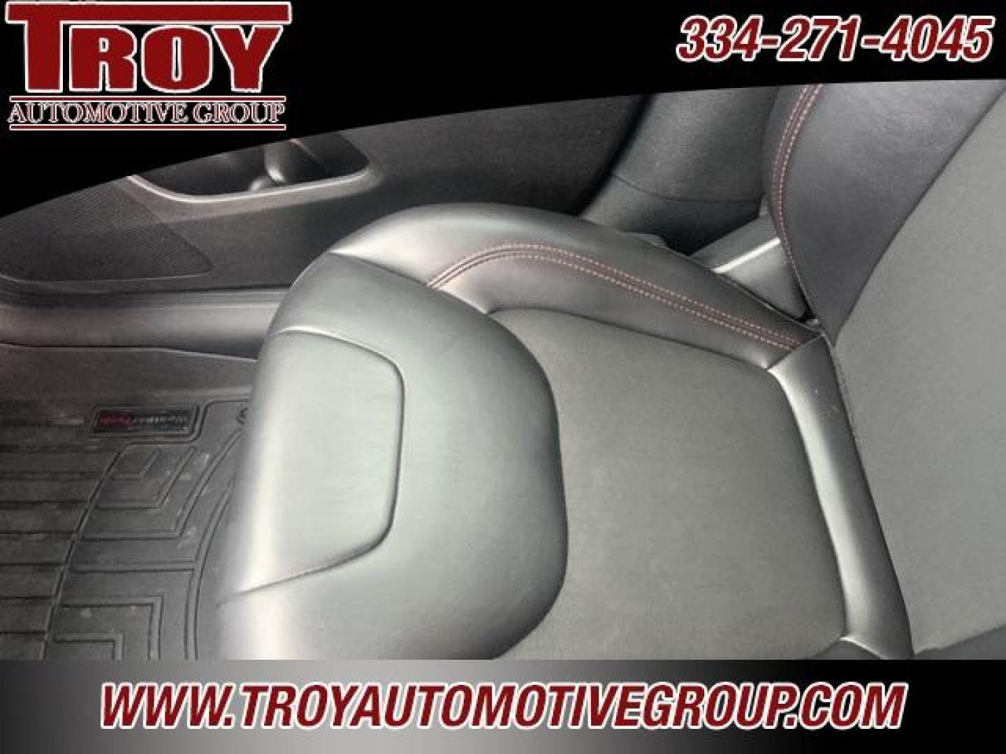 2019 Bright White Clearcoat /Black Jeep Cherokee Trailhawk (1C4PJMBXXKD) with an 3.2L V6 engine, Automatic transmission, located at 6812 Atlanta Hwy, Montgomery, AL, 36117, (334) 271-4045, 32.382118, -86.178673 - Photo#51