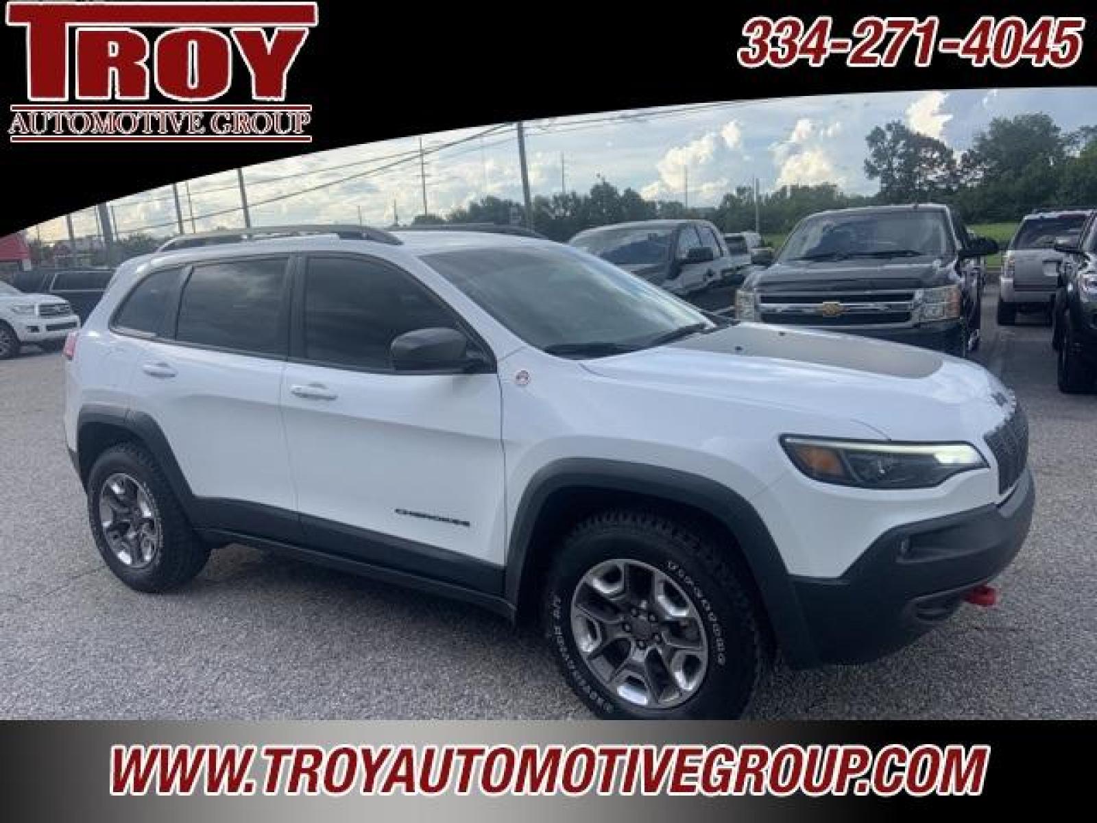 2019 Bright White Clearcoat /Black Jeep Cherokee Trailhawk (1C4PJMBXXKD) with an 3.2L V6 engine, Automatic transmission, located at 6812 Atlanta Hwy, Montgomery, AL, 36117, (334) 271-4045, 32.382118, -86.178673 - Photo #7