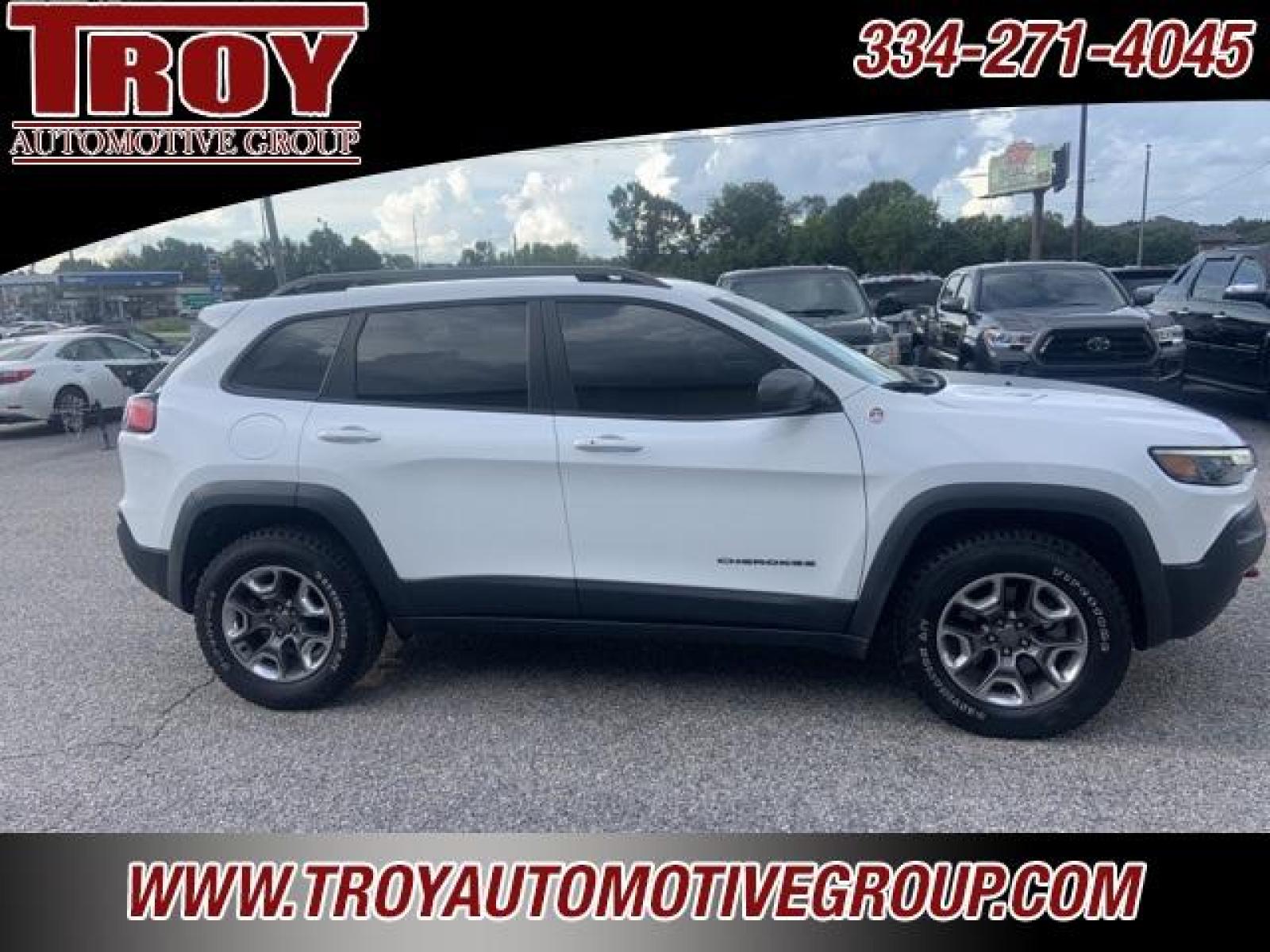 2019 Bright White Clearcoat /Black Jeep Cherokee Trailhawk (1C4PJMBXXKD) with an 3.2L V6 engine, Automatic transmission, located at 6812 Atlanta Hwy, Montgomery, AL, 36117, (334) 271-4045, 32.382118, -86.178673 - Bright White Clearcoat 2019 Jeep Cherokee Trailhawk 4WD 3.2L V6 9-Speed 948TE Automatic<br><br>Financing Available---Top Value for Trades.<br><br>Odometer is 14814 miles below market average! - Photo #8