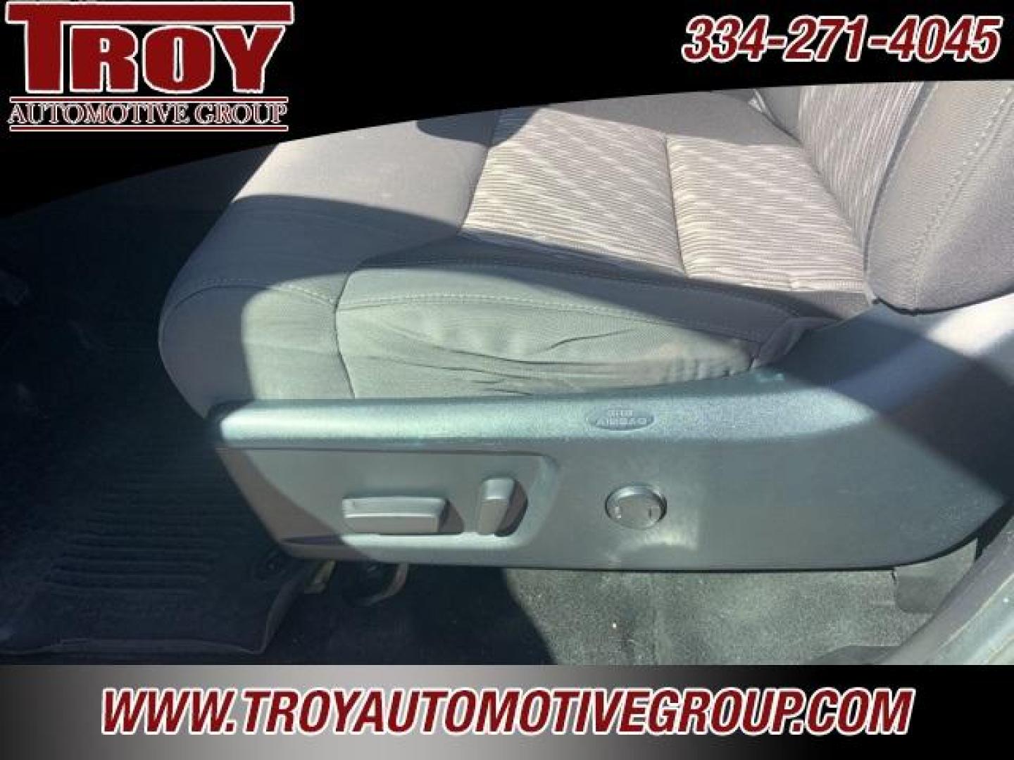 2021 Midnight Black Metallic /Black Toyota Tundra SR5 (5TFRY5F15MX) with an i-Force 5.7L V8 DOHC 32V LEV engine, Automatic transmission, located at 6812 Atlanta Hwy, Montgomery, AL, 36117, (334) 271-4045, 32.382118, -86.178673 - Photo#39