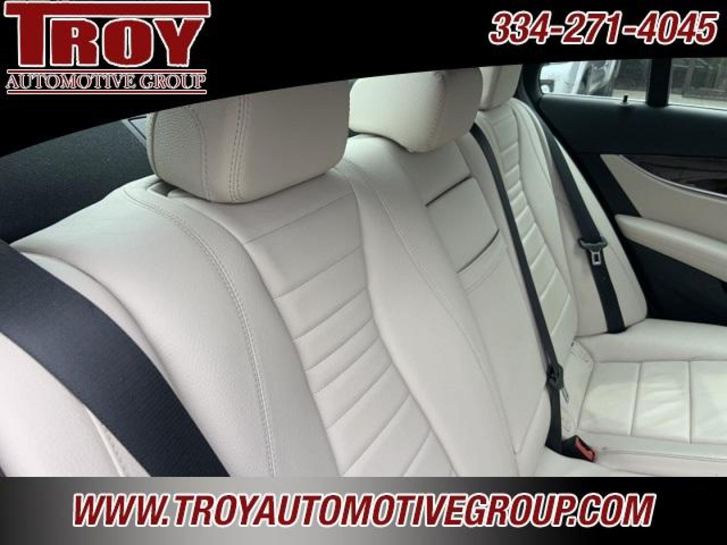 2019 Lunar Blue Metallic /Macchiato Beige/Black Mercedes-Benz E-Class E 450 (WDDZF6JBXKA) with an 3.0L V6 BiTurbo engine, Automatic transmission, located at 6812 Atlanta Hwy, Montgomery, AL, 36117, (334) 271-4045, 32.382118, -86.178673 - Blue 2019 Mercedes-Benz E-Class E 450 4MATIC 4MATIC 3.0L V6 BiTurbo 9-Speed Automatic<br><br>Financing Available---Top Value for Trades.<br><br>20/28 City/Highway MPG - Photo#25