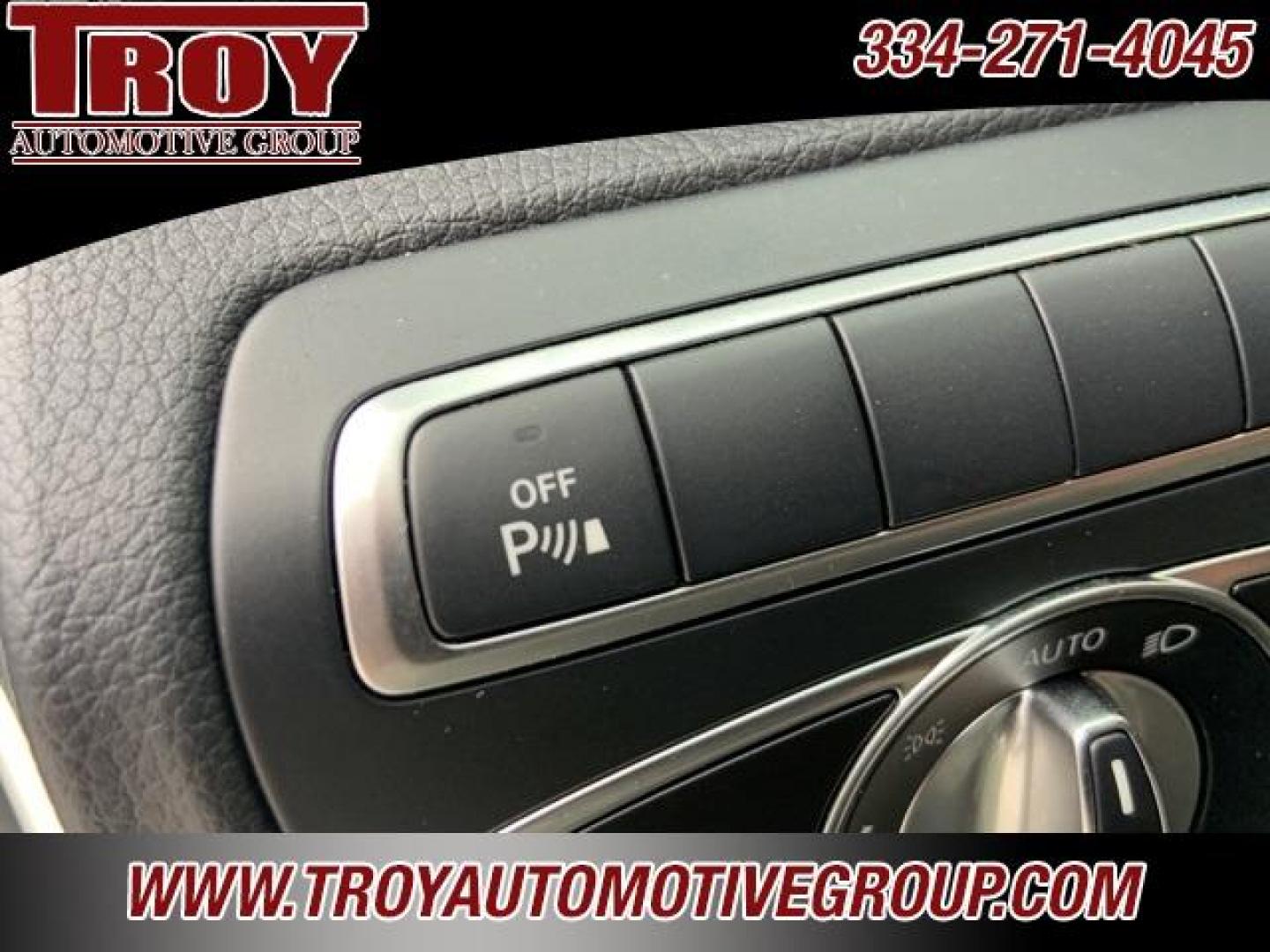 2020 White /Black Mercedes-Benz C-Class C 43 AMG (55SWF6EB7LU) with an 3.0L V6 BiTurbo engine, Automatic transmission, located at 6812 Atlanta Hwy, Montgomery, AL, 36117, (334) 271-4045, 32.382118, -86.178673 - Priced below KBB Fair Purchase Price!<br><br>White 2020 Mercedes-Benz C-Class C 43 AMG 4MATIC 4MATIC 3.0L V6 BiTurbo 9-Speed Automatic<br><br>Financing Available---Top Value for Trades.<br><br>Odometer is 3664 miles below market average! 19/27 City/Highway MPG<br><br><br>Awards:<br> * JD Power Init - Photo#43