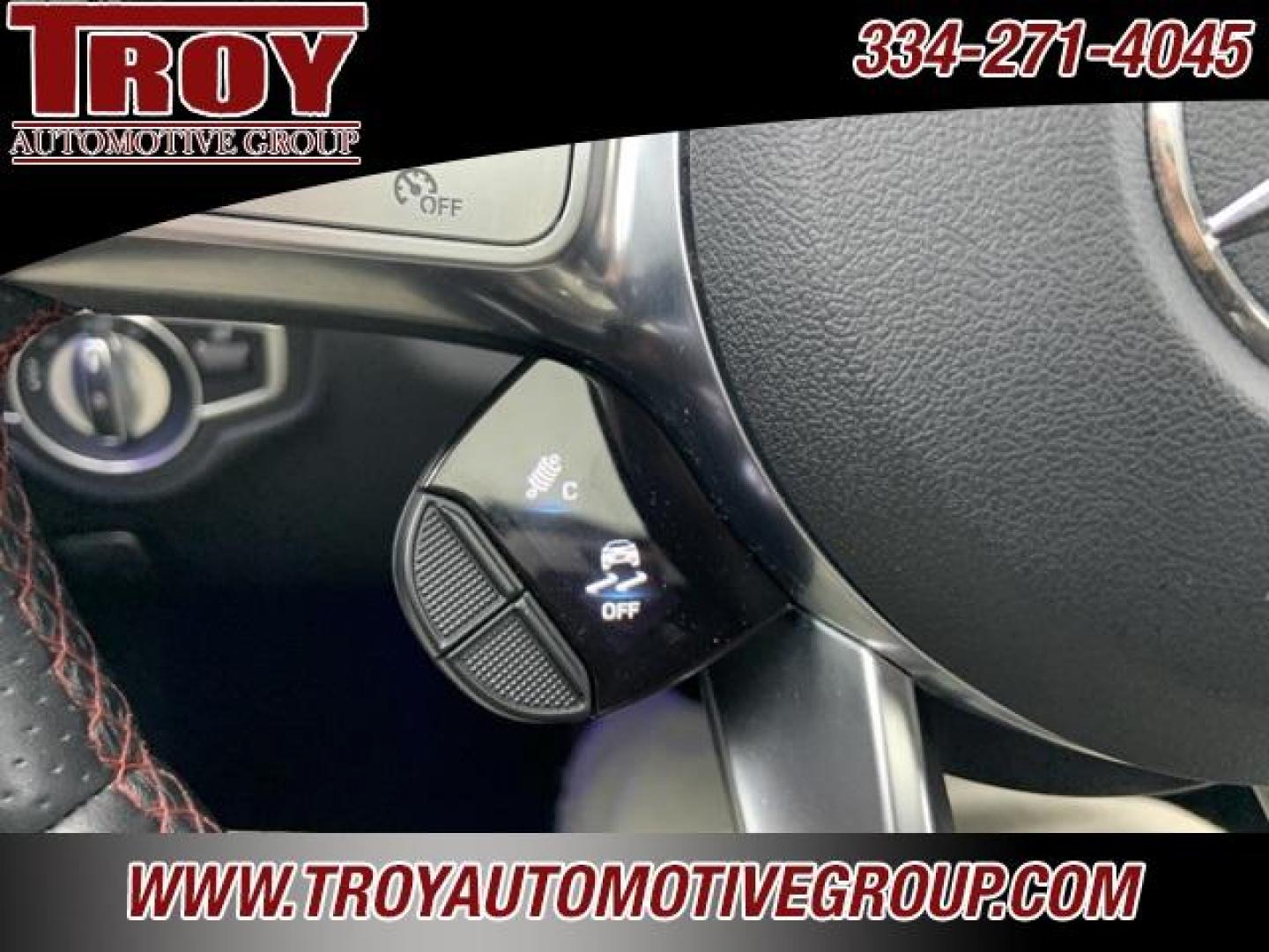 2020 White /Black Mercedes-Benz C-Class C 43 AMG (55SWF6EB7LU) with an 3.0L V6 BiTurbo engine, Automatic transmission, located at 6812 Atlanta Hwy, Montgomery, AL, 36117, (334) 271-4045, 32.382118, -86.178673 - Priced below KBB Fair Purchase Price!<br><br>White 2020 Mercedes-Benz C-Class C 43 AMG 4MATIC 4MATIC 3.0L V6 BiTurbo 9-Speed Automatic<br><br>Financing Available---Top Value for Trades.<br><br>Odometer is 3664 miles below market average! 19/27 City/Highway MPG<br><br><br>Awards:<br> * JD Power Init - Photo#49