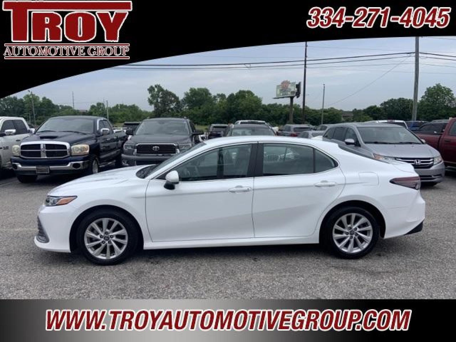 2022 White /Ash Toyota Camry LE (4T1C11AK1NU) with an 2.5L I4 DOHC 16V engine, Automatic transmission, located at 6812 Atlanta Hwy, Montgomery, AL, 36117, (334) 271-4045, 32.382118, -86.178673 - White 2022 Toyota Camry LE FWD 2.5L I4 DOHC 16V 8-Speed Automatic<br><br>Financing Available---Top Value for Trades.<br><br>Odometer is 35788 miles below market average! 28/39 City/Highway MPG - Photo #0