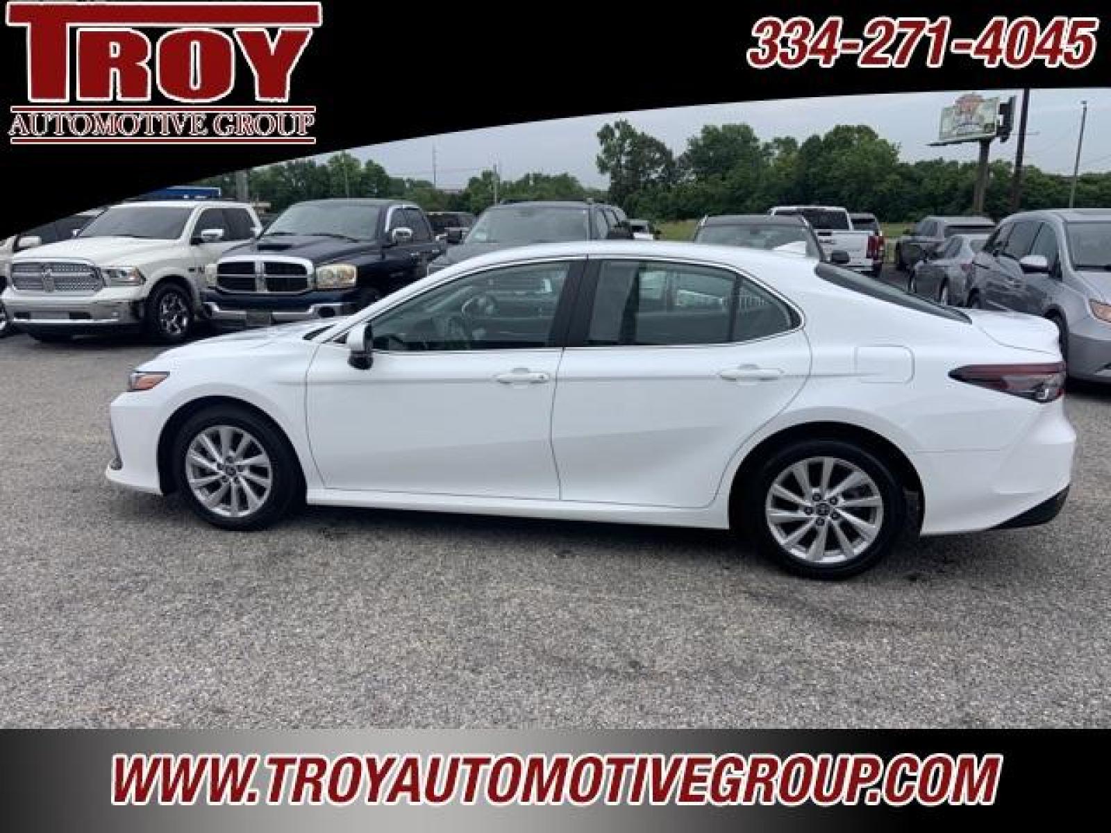 2022 White /Ash Toyota Camry LE (4T1C11AK1NU) with an 2.5L I4 DOHC 16V engine, Automatic transmission, located at 6812 Atlanta Hwy, Montgomery, AL, 36117, (334) 271-4045, 32.382118, -86.178673 - White 2022 Toyota Camry LE FWD 2.5L I4 DOHC 16V 8-Speed Automatic<br><br>Financing Available---Top Value for Trades.<br><br>Odometer is 23590 miles below market average! 28/39 City/Highway MPG - Photo #11