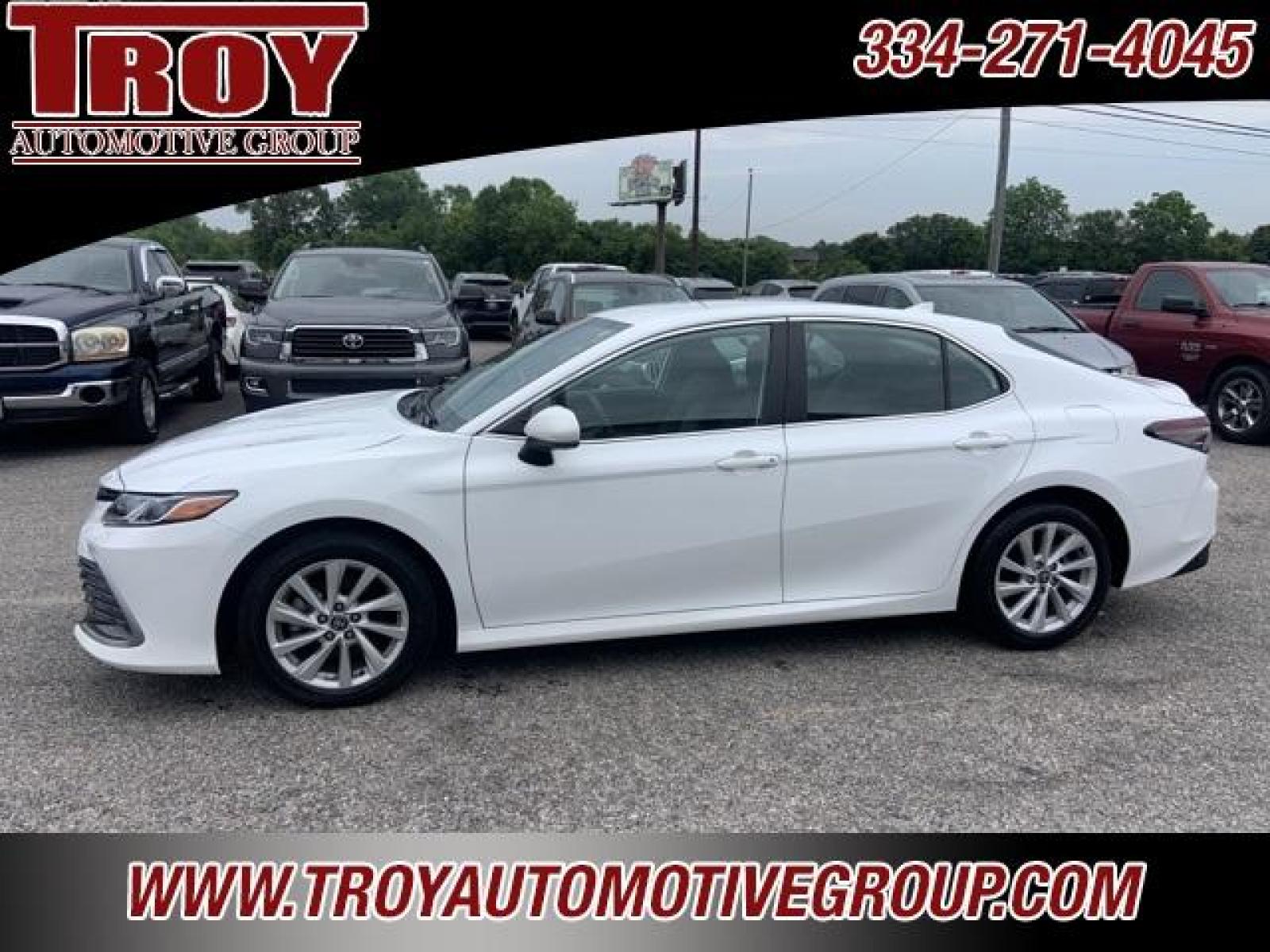 2022 White /Ash Toyota Camry LE (4T1C11AK1NU) with an 2.5L I4 DOHC 16V engine, Automatic transmission, located at 6812 Atlanta Hwy, Montgomery, AL, 36117, (334) 271-4045, 32.382118, -86.178673 - White 2022 Toyota Camry LE FWD 2.5L I4 DOHC 16V 8-Speed Automatic<br><br>Financing Available---Top Value for Trades.<br><br>Odometer is 23590 miles below market average! 28/39 City/Highway MPG - Photo #1