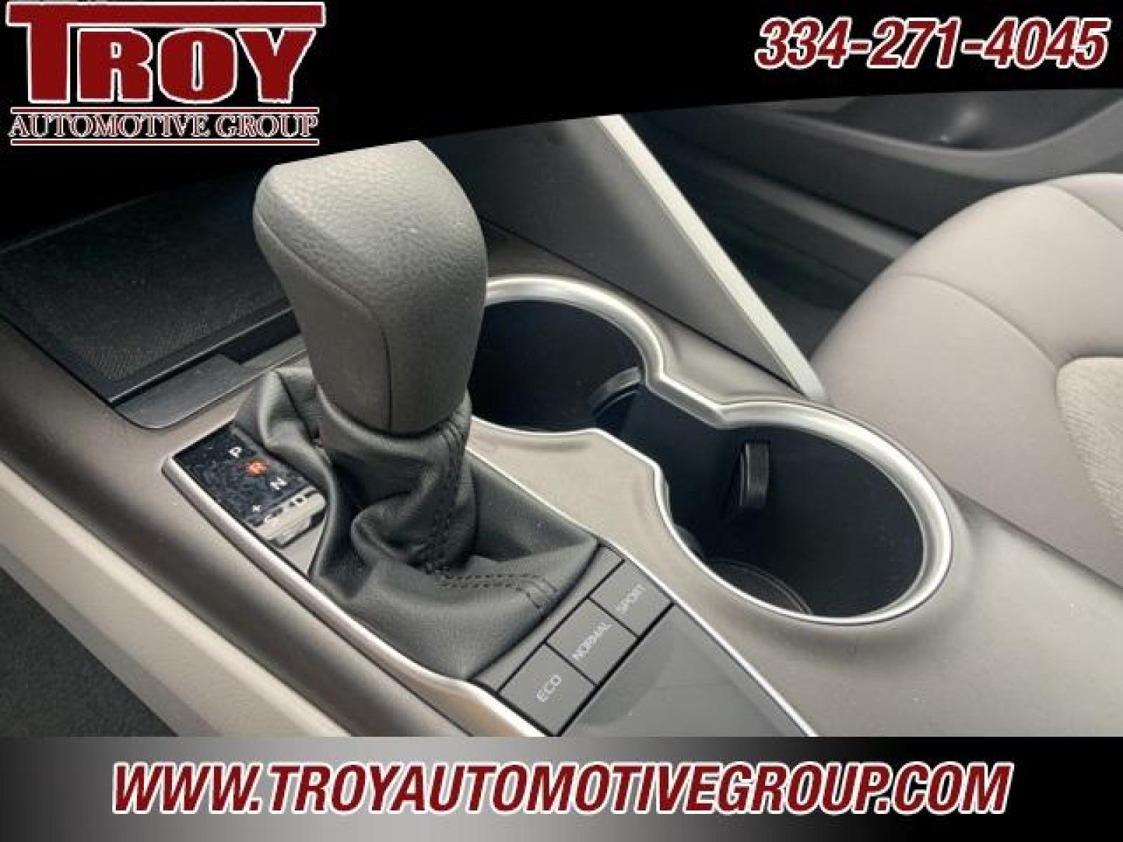 2022 White /Ash Toyota Camry LE (4T1C11AK1NU) with an 2.5L I4 DOHC 16V engine, Automatic transmission, located at 6812 Atlanta Hwy, Montgomery, AL, 36117, (334) 271-4045, 32.382118, -86.178673 - Photo #35