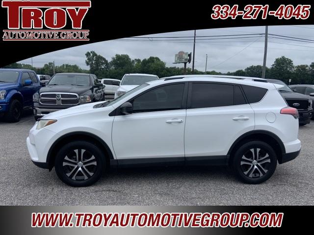 photo of 2016 Toyota RAV4 LE