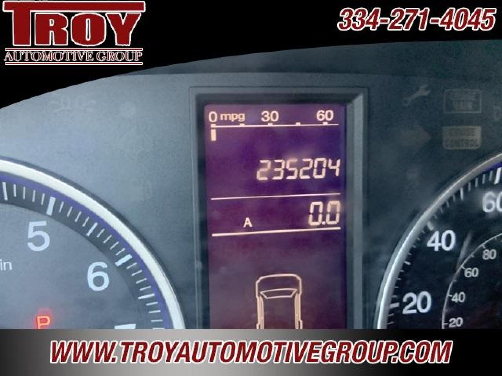 2011 Opal Sage Metallic /Ivory Honda CR-V SE (5J6RE4H46BL) with an 2.4L I4 DOHC 16V i-VTEC engine, Automatic transmission, located at 6812 Atlanta Hwy, Montgomery, AL, 36117, (334) 271-4045, 32.382118, -86.178673 - Photo #33