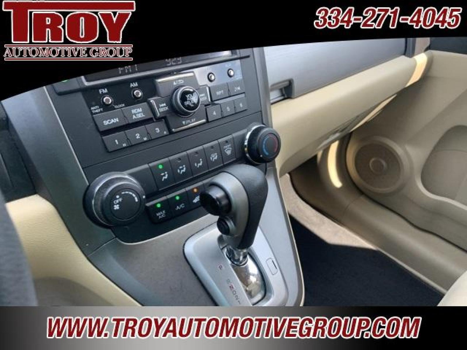 2011 Opal Sage Metallic /Ivory Honda CR-V SE (5J6RE4H46BL) with an 2.4L I4 DOHC 16V i-VTEC engine, Automatic transmission, located at 6812 Atlanta Hwy, Montgomery, AL, 36117, (334) 271-4045, 32.382118, -86.178673 - Photo #40