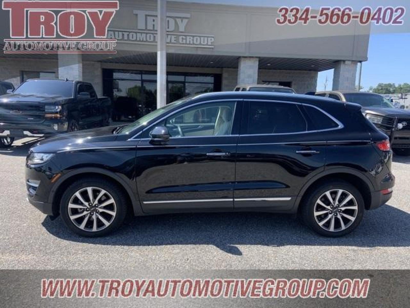2019 Black /Cappuccino Lincoln MKC Reserve (5LMCJ3C92KU) with an 2.0L I4 engine, Automatic transmission, located at 6812 Atlanta Hwy, Montgomery, AL, 36117, (334) 271-4045, 32.382118, -86.178673 - Black 2019 Lincoln MKC Reserve FWD 2.0L I4 6-Speed Automatic<br><br>Financing Available---Top Value for Trades.<br><br>20/27 City/Highway MPG - Photo #0