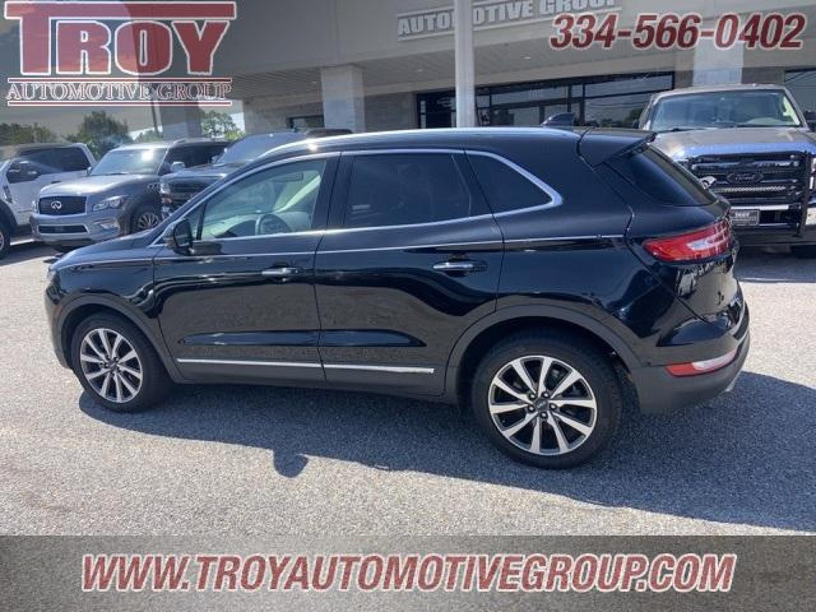 2019 Black /Cappuccino Lincoln MKC Reserve (5LMCJ3C92KU) with an 2.0L I4 engine, Automatic transmission, located at 6812 Atlanta Hwy, Montgomery, AL, 36117, (334) 271-4045, 32.382118, -86.178673 - Black 2019 Lincoln MKC Reserve FWD 2.0L I4 6-Speed Automatic<br><br>Financing Available---Top Value for Trades.<br><br>20/27 City/Highway MPG - Photo #12