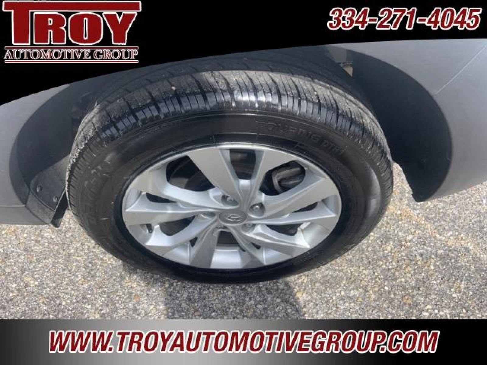 2021 White Cream /Gray Hyundai Tucson SE (KM8J23A4XMU) with an I4 engine, Automatic transmission, located at 6812 Atlanta Hwy, Montgomery, AL, 36117, (334) 271-4045, 32.382118, -86.178673 - White Cream 2021 Hyundai Tucson SE FWD I4 6-Speed Automatic with Shiftronic<br><br>Financing Available---Top Value for Trades.<br><br>23/28 City/Highway MPG - Photo #16