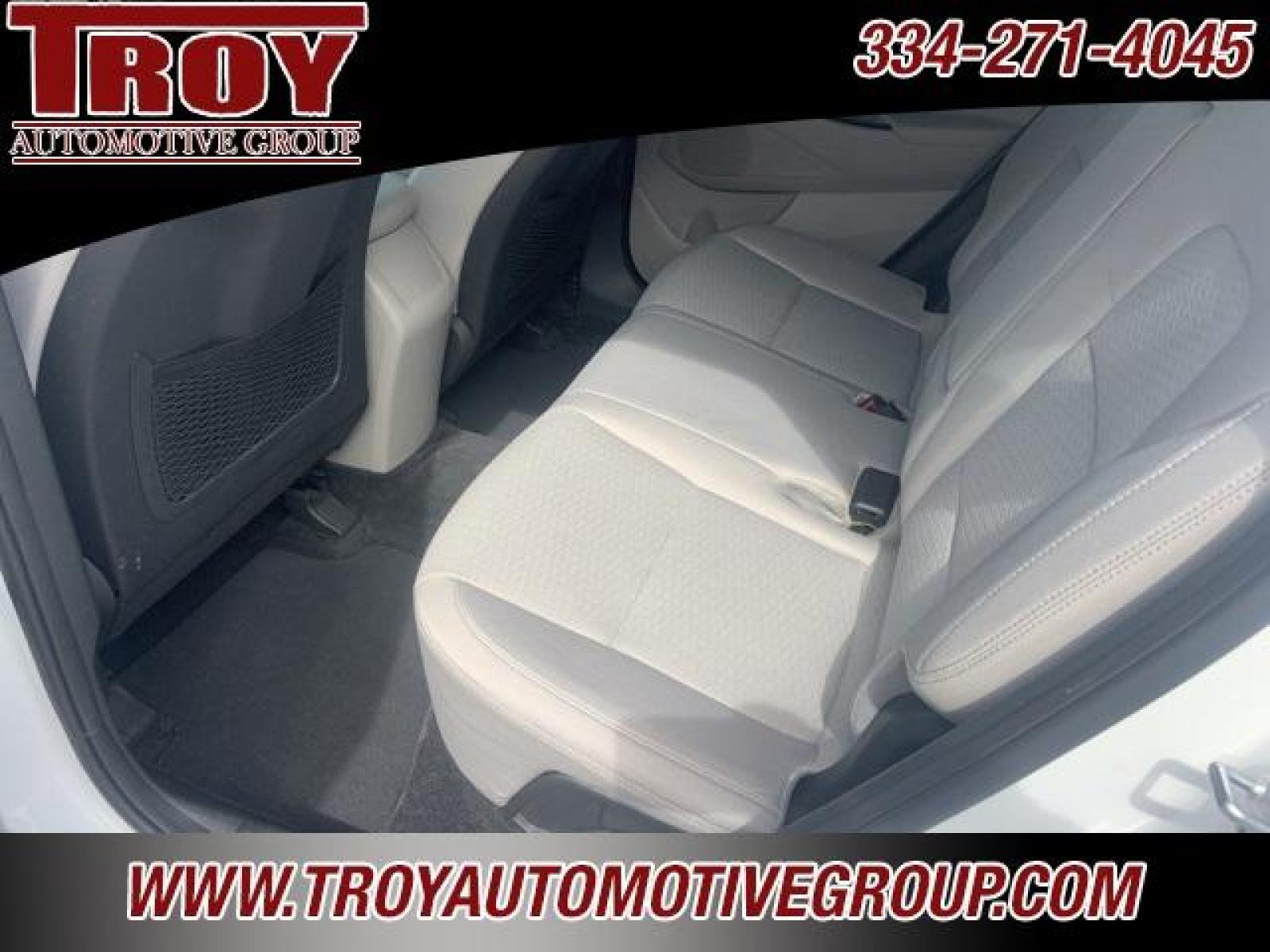 2021 White Cream /Gray Hyundai Tucson SE (KM8J23A4XMU) with an I4 engine, Automatic transmission, located at 6812 Atlanta Hwy, Montgomery, AL, 36117, (334) 271-4045, 32.382118, -86.178673 - Photo #31