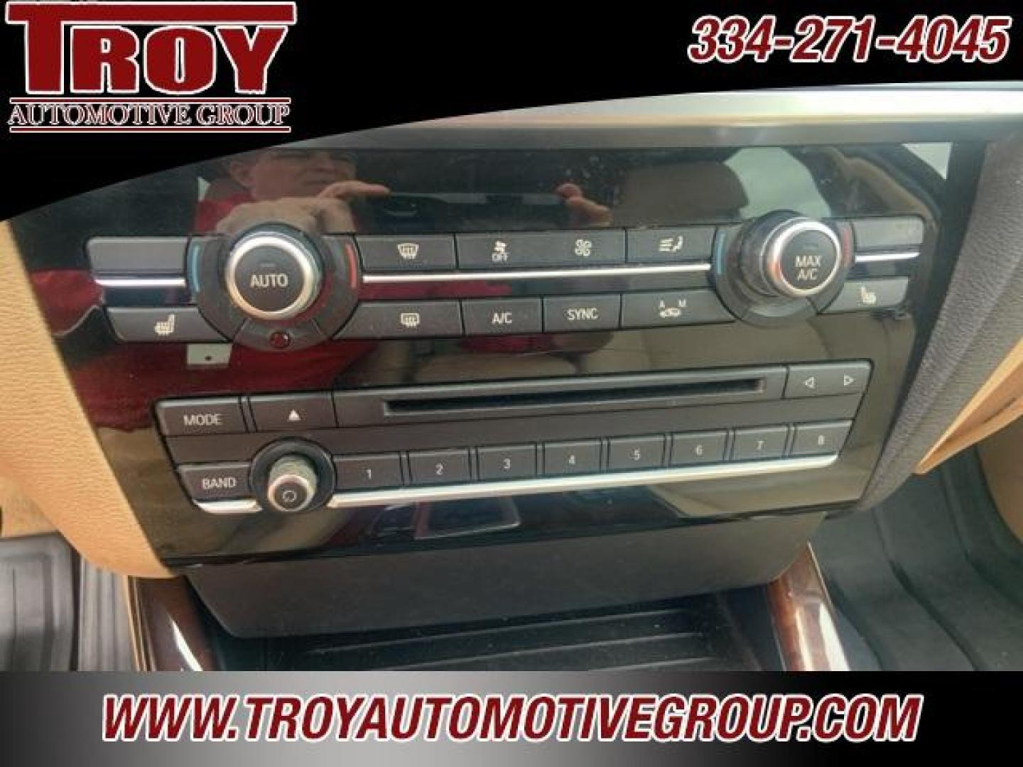 2015 Black Sapphire Metallic /Sand Beige BMW X3 xDrive28i (5UXWX9C58F0) with an 2.0L I4 TwinPower Turbo engine, Automatic transmission, located at 6812 Atlanta Hwy, Montgomery, AL, 36117, (334) 271-4045, 32.382118, -86.178673 - Radio screen comes and goes but plays!<br>Priced to Sell!!<br>Black Sapphire Metallic 2015 BMW X3 xDrive28i AWD 2.0L I4 TwinPower Turbo 8-Speed Automatic<br><br>Financing Available---Top Value for Trades.<br><br>Odometer is 11768 miles below market average! 21/28 City/Highway MPG<br><br><br>Reviews: - Photo#40