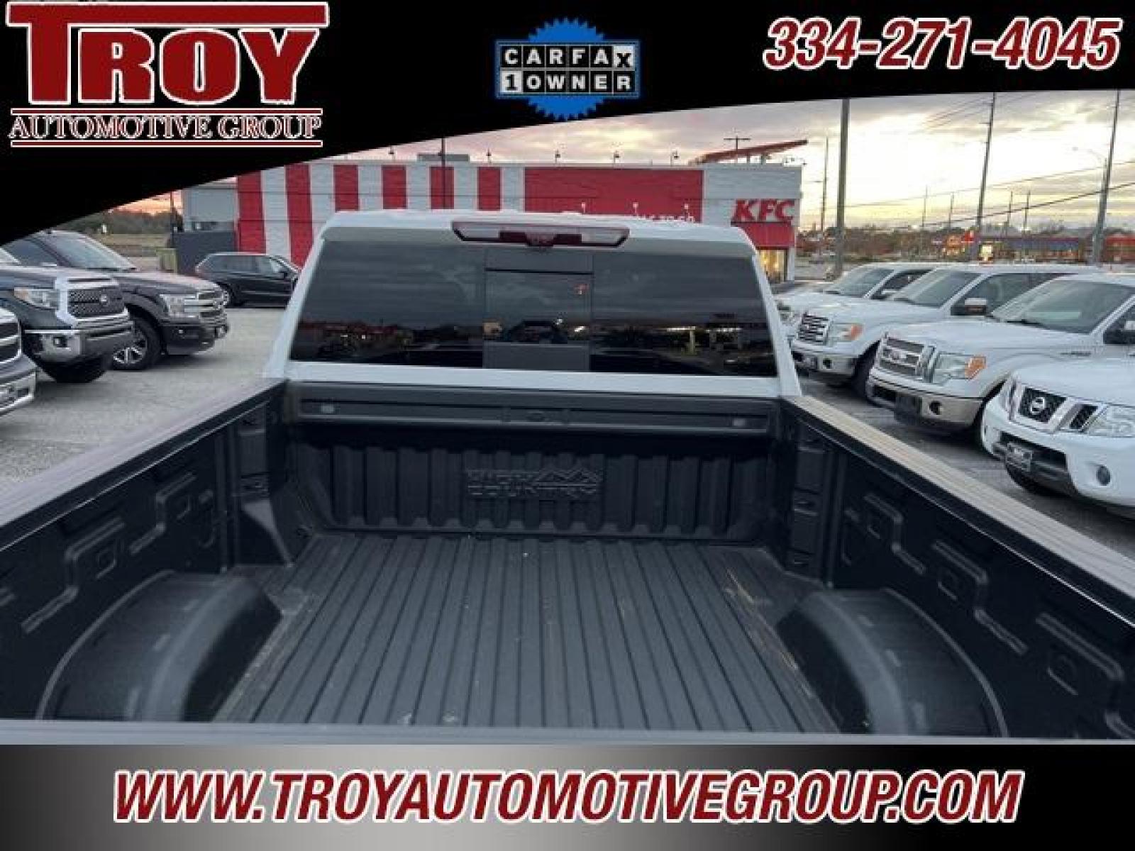 2022 Summit White /Jet Black Chevrolet Silverado 2500HD High Country (1GC4YREY4NF) with an Duramax 6.6L V8 Turbodiesel engine, Automatic transmission, located at 6812 Atlanta Hwy, Montgomery, AL, 36117, (334) 271-4045, 32.382118, -86.178673 - 2022' Chevrolet Silverado 2500 HD High Country, 37k miles, One-Owner Truck, 6.6Ltr Duramax Diesel, Allison Automatic Transmission, Heated/Cooled Seats, Power Sliding Moonroof, Technology Pkg (Heads Up Display, Surround View Cameras, Camera fed Rear View Camera), Lane Change Assist, Adaptive Cruise C - Photo #9