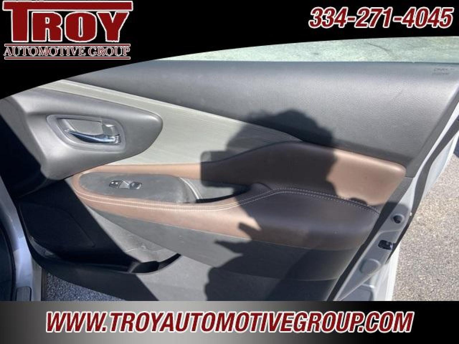 2016 Brilliant Silver Metallic /Brown Nissan Murano Platinum (5N1AZ2MG5GN) with an 3.5L V6 DOHC engine, CVT transmission, located at 6812 Atlanta Hwy, Montgomery, AL, 36117, (334) 271-4045, 32.382118, -86.178673 - Brilliant Silver Metallic 2016 Nissan Murano Platinum FWD 3.5L V6 DOHC CVT with Xtronic<br><br>Financing Available---Top Value for Trades.<br><br>21/28 City/Highway MPG - Photo #32