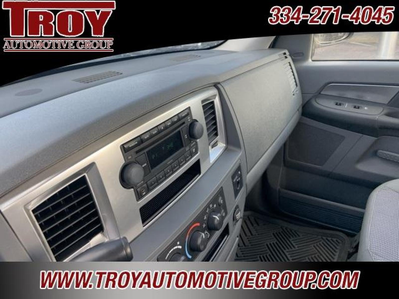 2007 Bright Silver Metallic Clearcoat /Medium Slate Gray Dodge Ram 1500 SLT (1D7HU16297J) with an HEMI 5.7L V8 Multi Displacement engine, Automatic transmission, located at 6812 Atlanta Hwy, Montgomery, AL, 36117, (334) 271-4045, 32.382118, -86.178673 - 1-Owner!!<br>4 x 4 !<br>Alloys!<br>Power Seat!!<br>5.7 V8 Hemi!!<br> - Photo #27