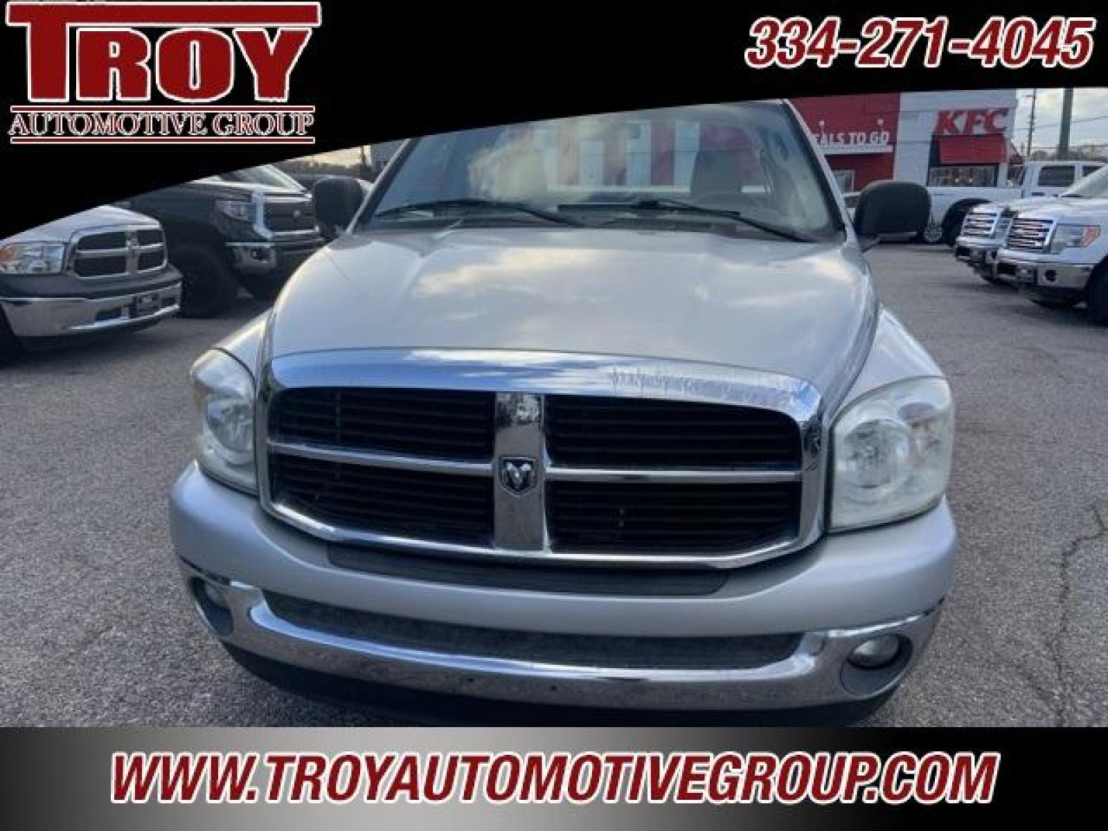 2007 Bright Silver Metallic Clearcoat /Medium Slate Gray Dodge Ram 1500 SLT (1D7HU16297J) with an HEMI 5.7L V8 Multi Displacement engine, Automatic transmission, located at 6812 Atlanta Hwy, Montgomery, AL, 36117, (334) 271-4045, 32.382118, -86.178673 - 1-Owner!!<br>4 x 4 !<br>Alloys!<br>Power Seat!!<br>5.7 V8 Hemi!!<br> - Photo #3