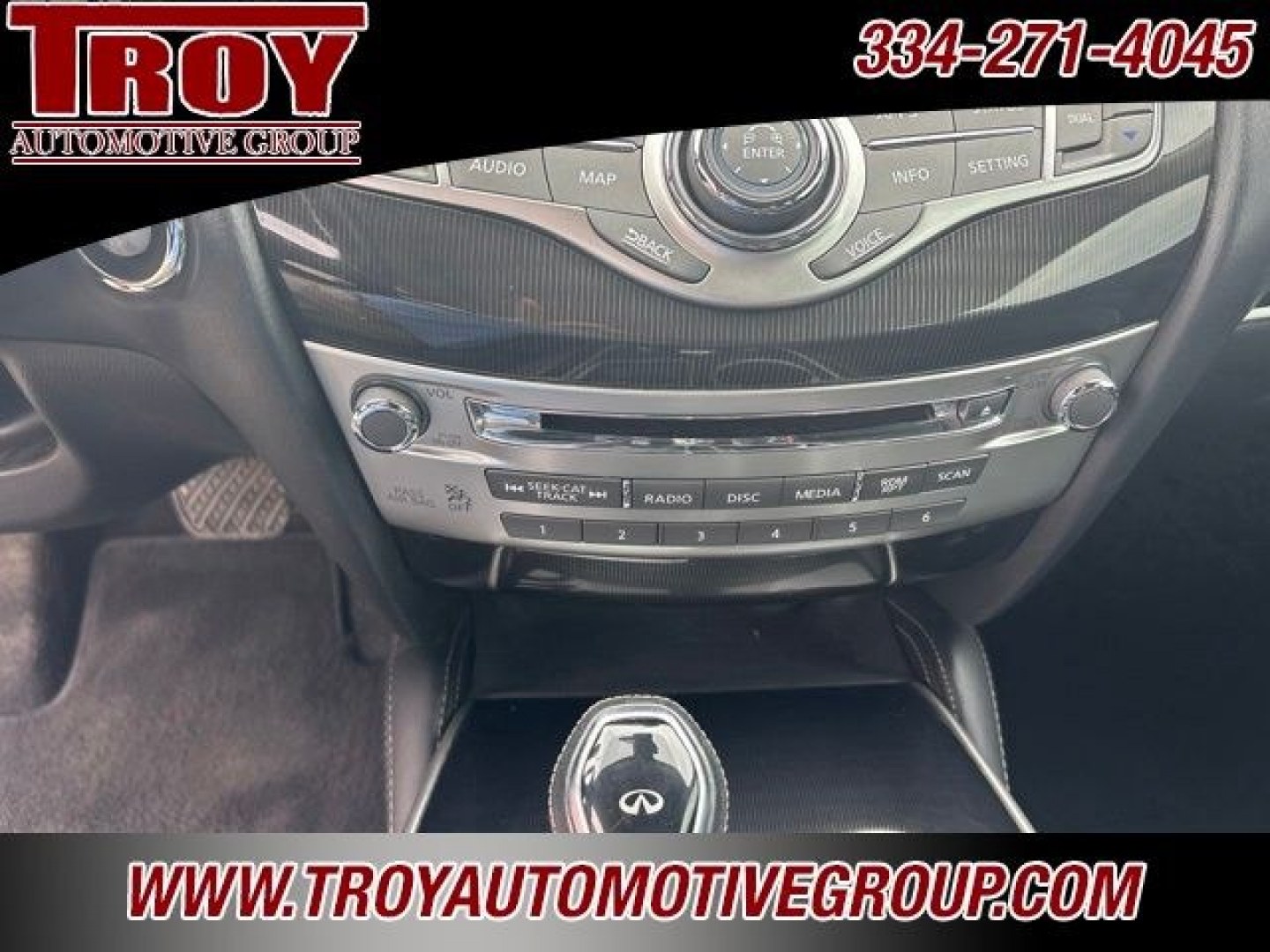 2017 Liquid Platinum /Graphite INFINITI QX60 Base (5N1DL0MN1HC) with an 3.5L V6 engine, CVT transmission, located at 6812 Atlanta Hwy, Montgomery, AL, 36117, (334) 271-4045, 32.382118, -86.178673 - Priced below KBB Fair Purchase Price!<br><br>Liquid Platinum 2017 INFINITI QX60 FWD 3.5L V6 Sport-Tuned CVT<br><br>Financing Available---Top Value for Trades.<br><br>Odometer is 16898 miles below market average! 20/27 City/Highway MPG<br><br><br>Awards:<br> * 2017 IIHS Top Safety Pick * 2017 KBB.- Photo#17