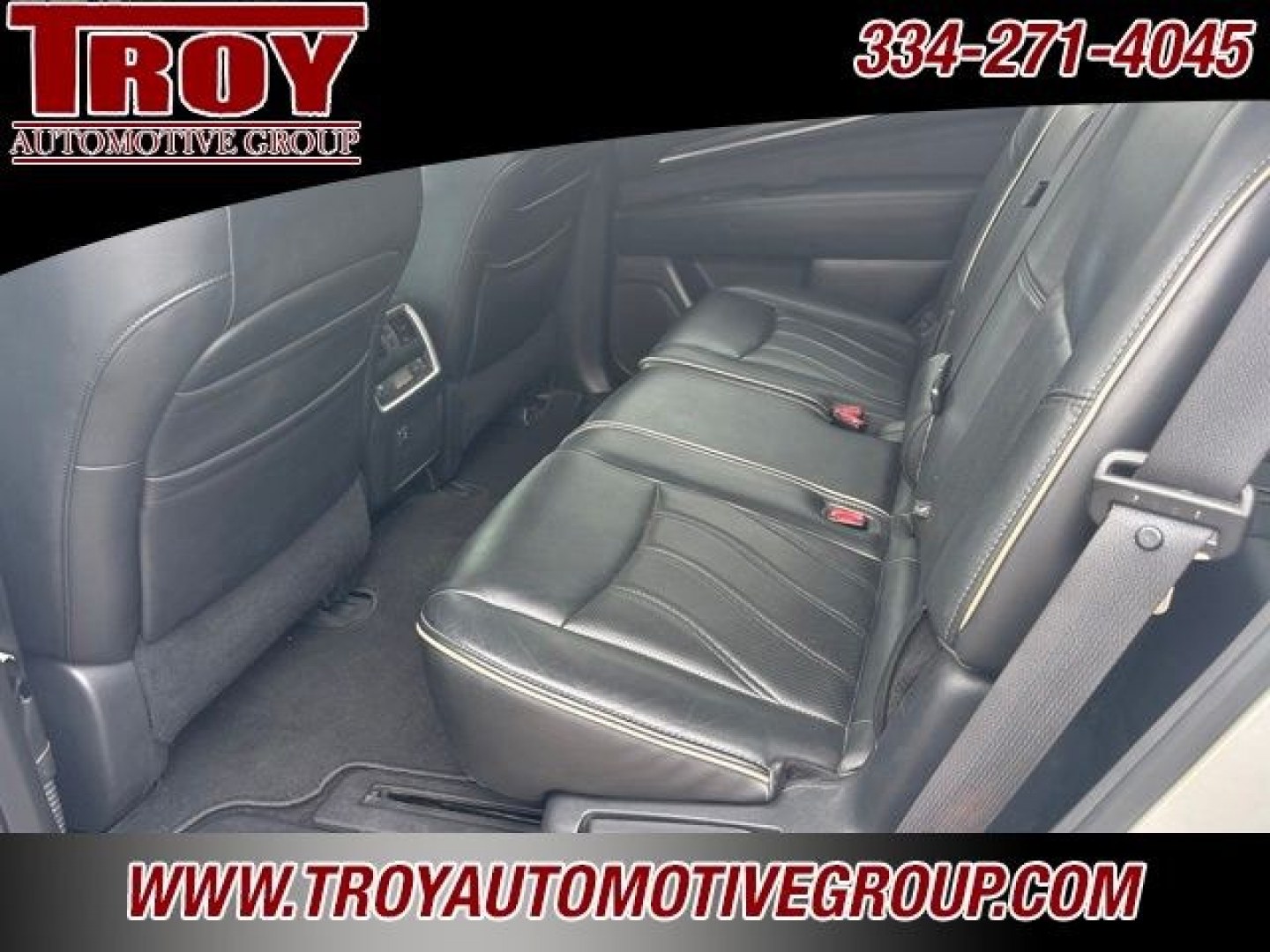 2017 Liquid Platinum /Graphite INFINITI QX60 Base (5N1DL0MN1HC) with an 3.5L V6 engine, CVT transmission, located at 6812 Atlanta Hwy, Montgomery, AL, 36117, (334) 271-4045, 32.382118, -86.178673 - Priced below KBB Fair Purchase Price!<br><br>Liquid Platinum 2017 INFINITI QX60 FWD 3.5L V6 Sport-Tuned CVT<br><br>Financing Available---Top Value for Trades.<br><br>Odometer is 16898 miles below market average! 20/27 City/Highway MPG<br><br><br>Awards:<br> * 2017 IIHS Top Safety Pick * 2017 KBB.- Photo#21