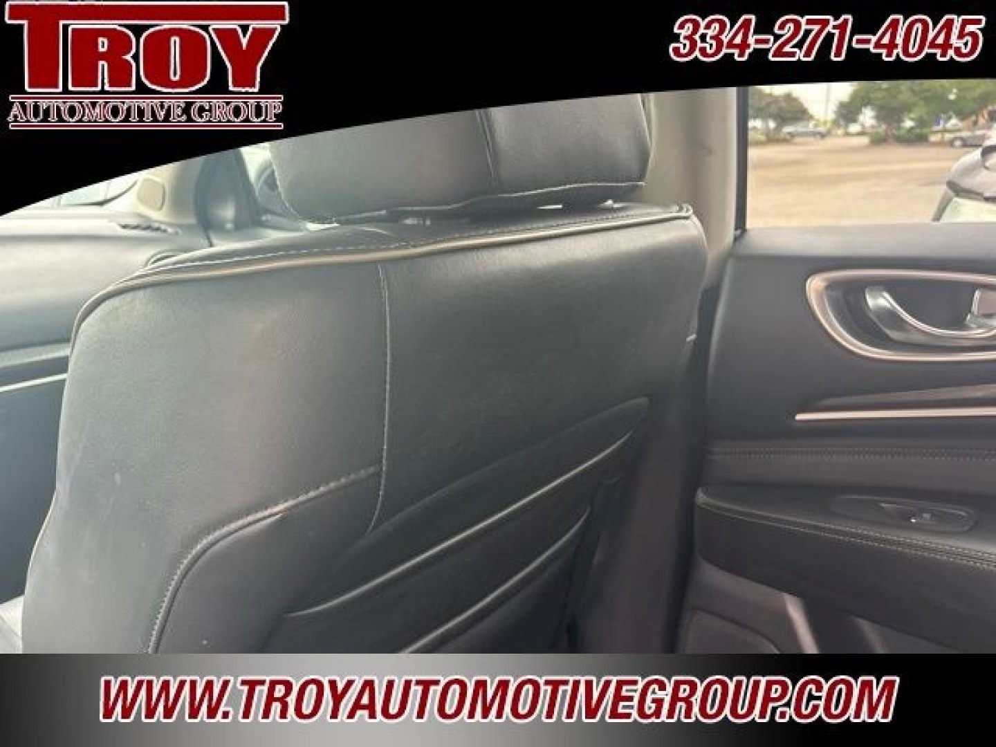 2017 Liquid Platinum /Graphite INFINITI QX60 Base (5N1DL0MN1HC) with an 3.5L V6 engine, CVT transmission, located at 6812 Atlanta Hwy, Montgomery, AL, 36117, (334) 271-4045, 32.382118, -86.178673 - Priced below KBB Fair Purchase Price!<br><br>Liquid Platinum 2017 INFINITI QX60 FWD 3.5L V6 Sport-Tuned CVT<br><br>Financing Available---Top Value for Trades.<br><br>Odometer is 16898 miles below market average! 20/27 City/Highway MPG<br><br><br>Awards:<br> * 2017 IIHS Top Safety Pick * 2017 KBB.- Photo#25