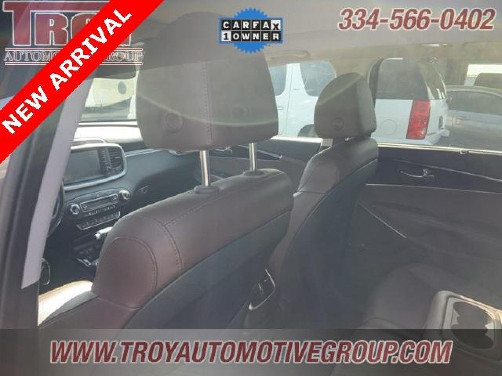 2019 Platinum Graphite /Satin Black Kia Sorento SX (5XYPK4A58KG) with an V6 engine, Automatic transmission, located at 6812 Atlanta Hwy, Montgomery, AL, 36117, (334) 271-4045, 32.382118, -86.178673 - 1-Owner!!<br>Local Trade!!<br>Panoramic Sunroof!! - Photo #21