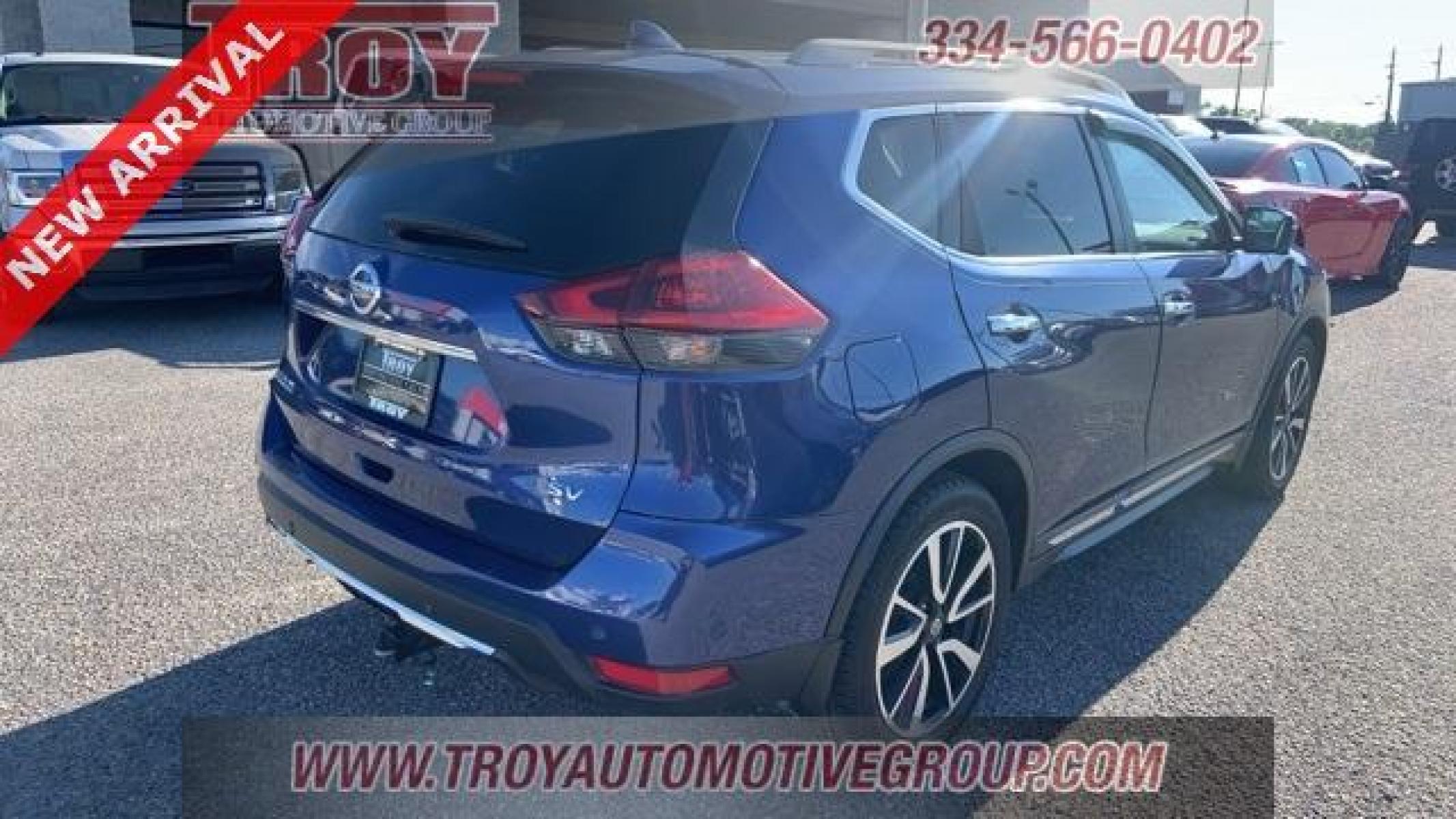 2020 Caspian Blue Metallic /Almond Nissan Rogue SL (5N1AT2MT2LC) with an 2.5L I4 DOHC 16V engine, CVT transmission, located at 6812 Atlanta Hwy, Montgomery, AL, 36117, (334) 271-4045, 32.382118, -86.178673 - Photo #9