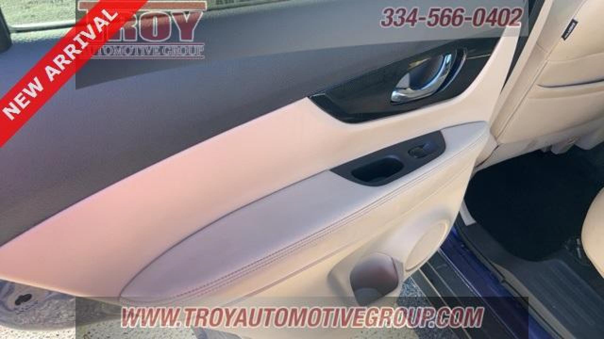 2020 Caspian Blue Metallic /Almond Nissan Rogue SL (5N1AT2MT2LC) with an 2.5L I4 DOHC 16V engine, CVT transmission, located at 6812 Atlanta Hwy, Montgomery, AL, 36117, (334) 271-4045, 32.382118, -86.178673 - Panoramic Sunroof!<br>Leather Seats!!<br>Tow Package!! - Photo#30