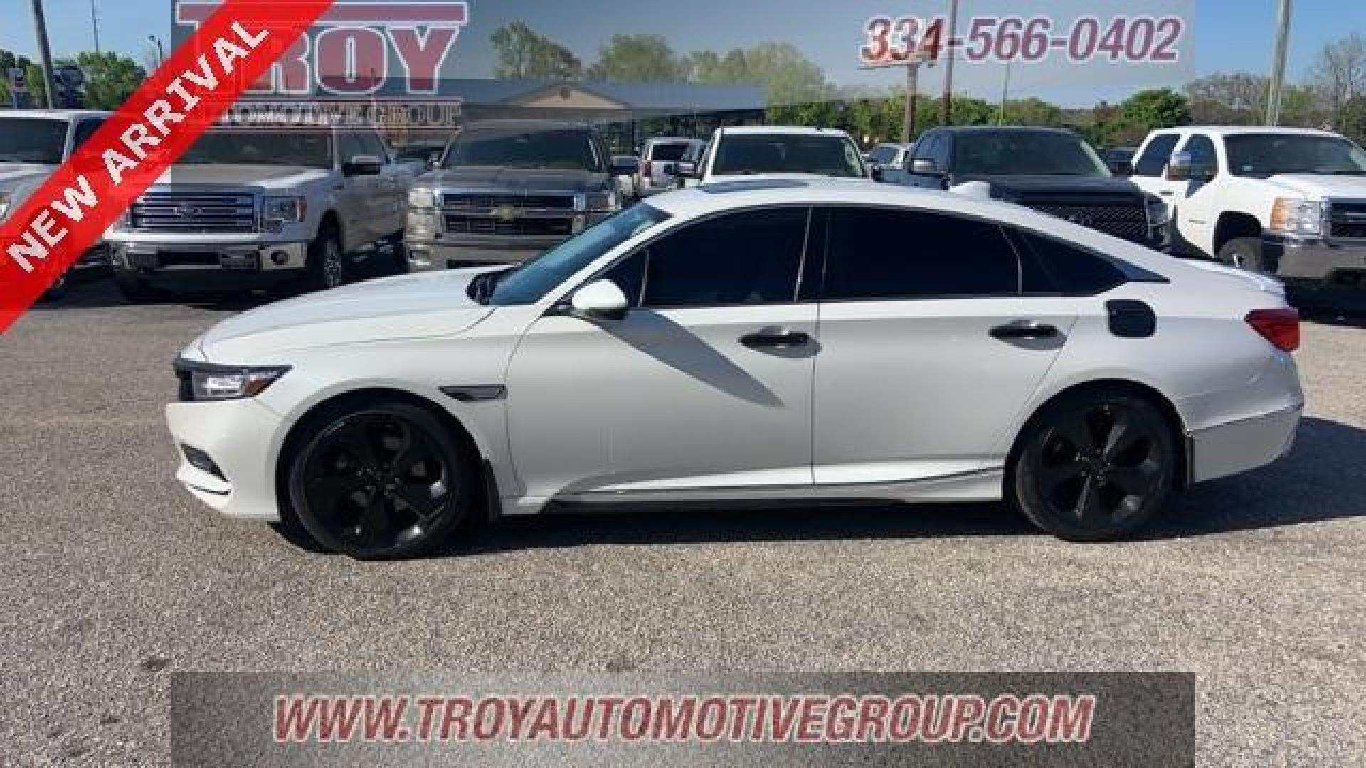 2018 Platinum White Pearl /Gray Honda Accord Touring 2.0T (1HGCV2F9XJA) with an I4 DOHC 16V Turbocharged engine, Automatic transmission, located at 6812 Atlanta Hwy, Montgomery, AL, 36117, (334) 271-4045, 32.382118, -86.178673 - Photo#0