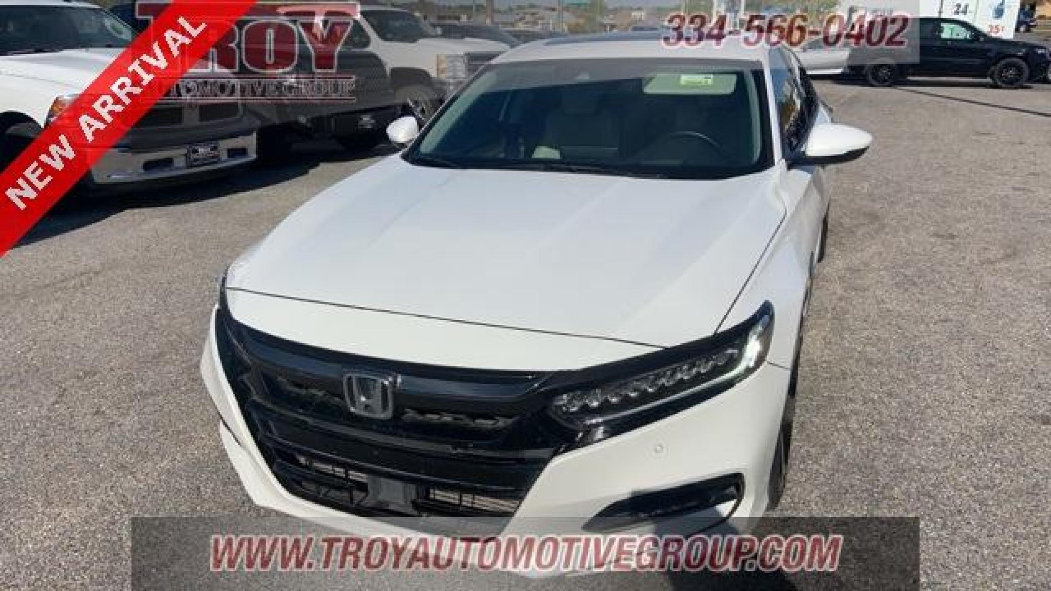 2018 Platinum White Pearl /Gray Honda Accord Touring 2.0T (1HGCV2F9XJA) with an I4 DOHC 16V Turbocharged engine, Automatic transmission, located at 6812 Atlanta Hwy, Montgomery, AL, 36117, (334) 271-4045, 32.382118, -86.178673 - Photo #4