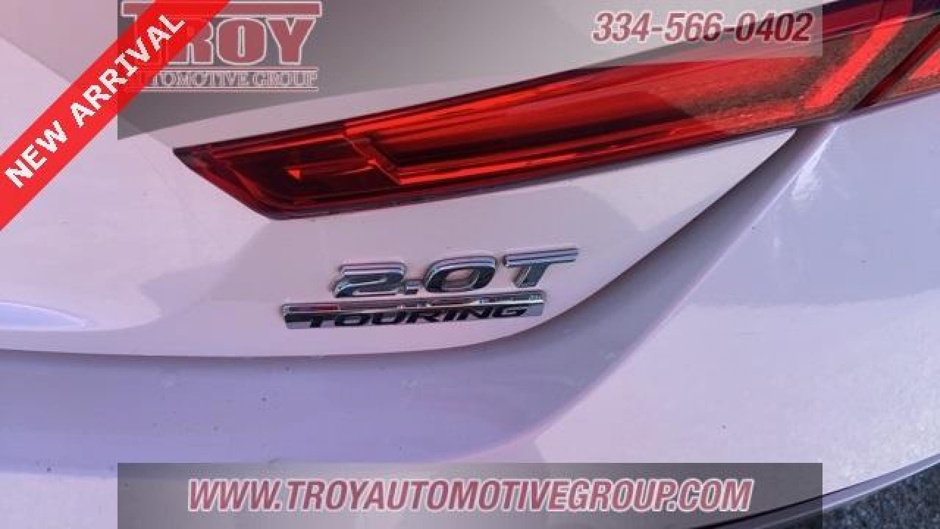 2018 Platinum White Pearl /Gray Honda Accord Touring 2.0T (1HGCV2F9XJA) with an I4 DOHC 16V Turbocharged engine, Automatic transmission, located at 6812 Atlanta Hwy, Montgomery, AL, 36117, (334) 271-4045, 32.382118, -86.178673 - Photo#16