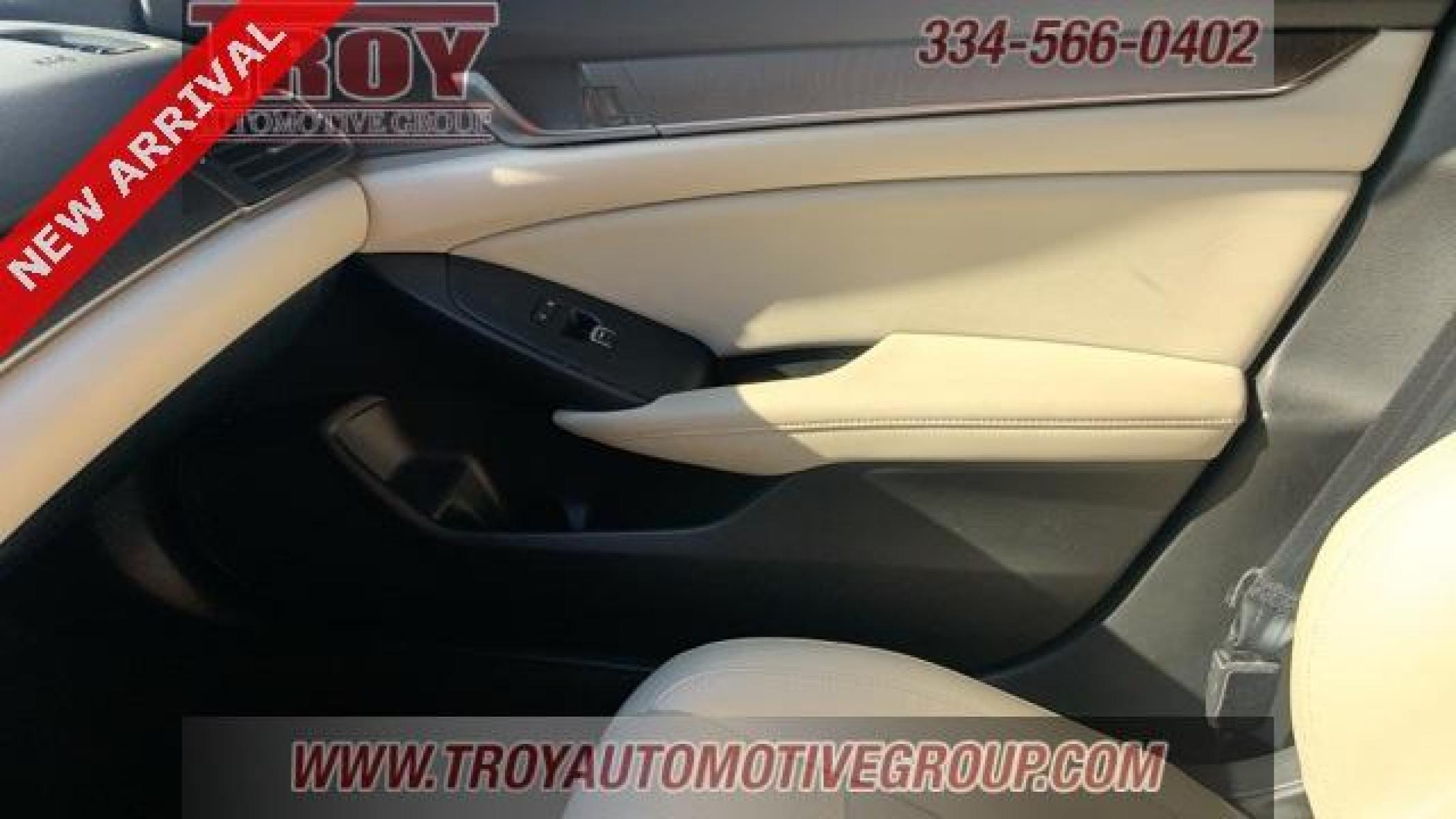 2018 Platinum White Pearl /Gray Honda Accord Touring 2.0T (1HGCV2F9XJA) with an I4 DOHC 16V Turbocharged engine, Automatic transmission, located at 6812 Atlanta Hwy, Montgomery, AL, 36117, (334) 271-4045, 32.382118, -86.178673 - Photo #43