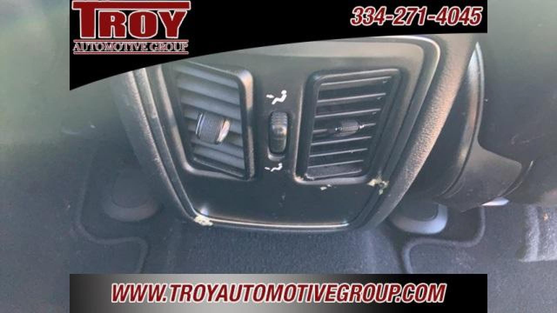 2020 DB Black Crystal Clearcoat /Black Dodge Durango SXT (1C4RDHAG8LC) with an 3.6L V6 24V VVT engine, Automatic transmission, located at 6812 Atlanta Hwy, Montgomery, AL, 36117, (334) 271-4045, 32.382118, -86.178673 - Photo#25